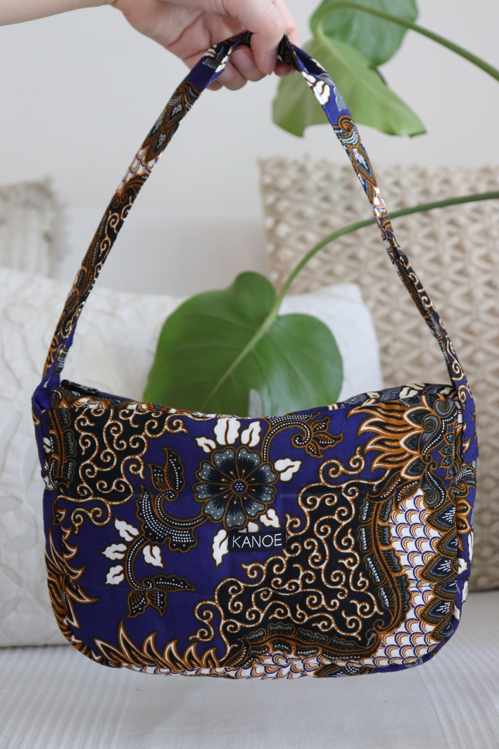 Puffy Batik Bag - Azurite
