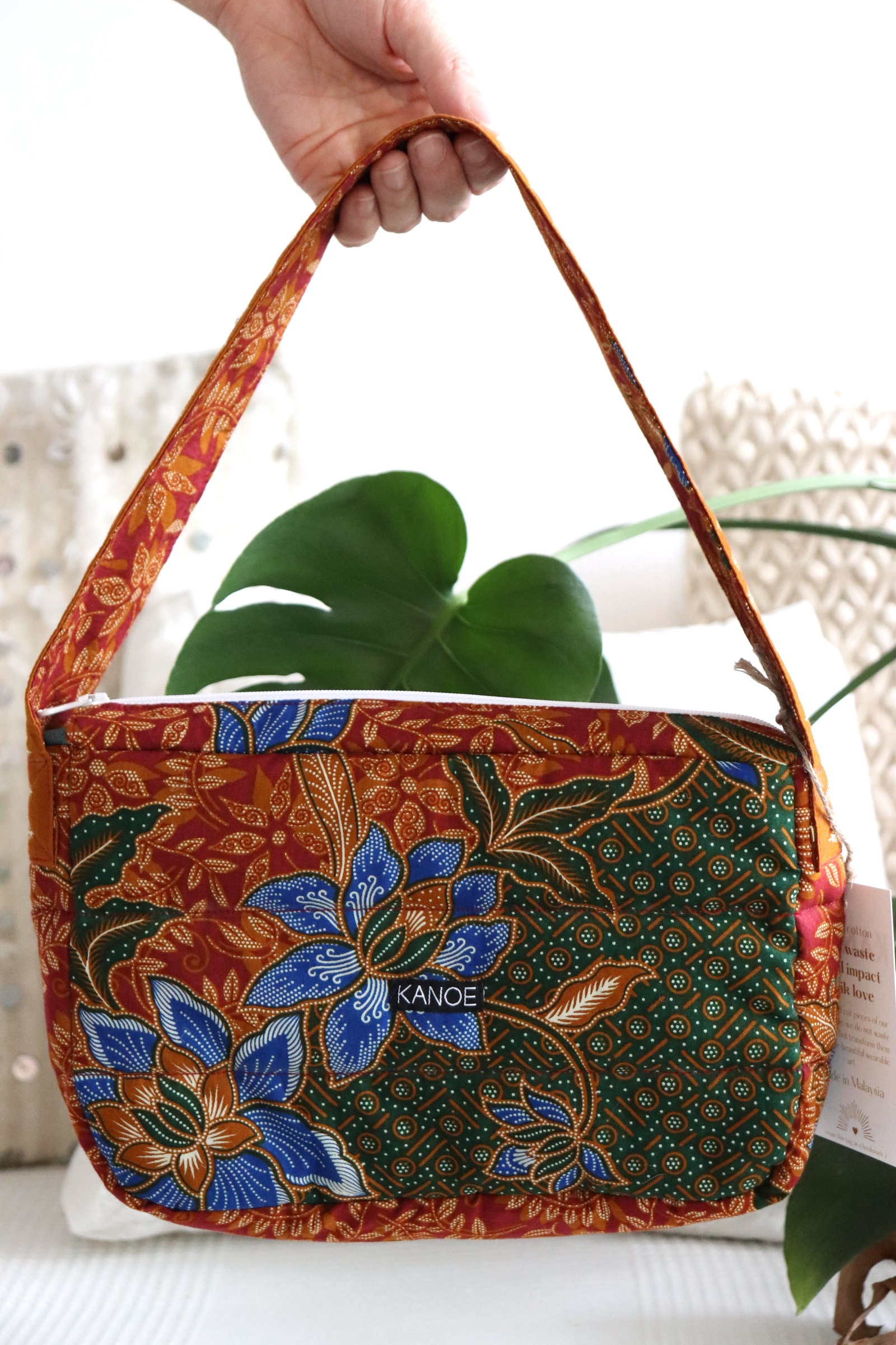 Puffy Batik Bag - Azurea