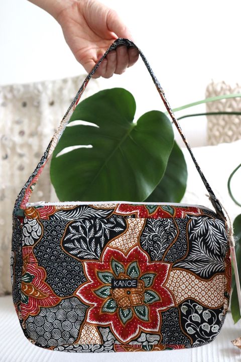 Batik-Puffy-Bag-4