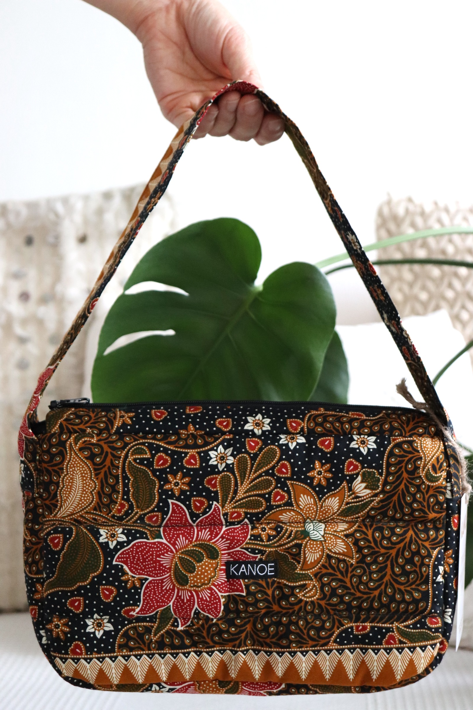 Puffy Batik Bag - Amaranth