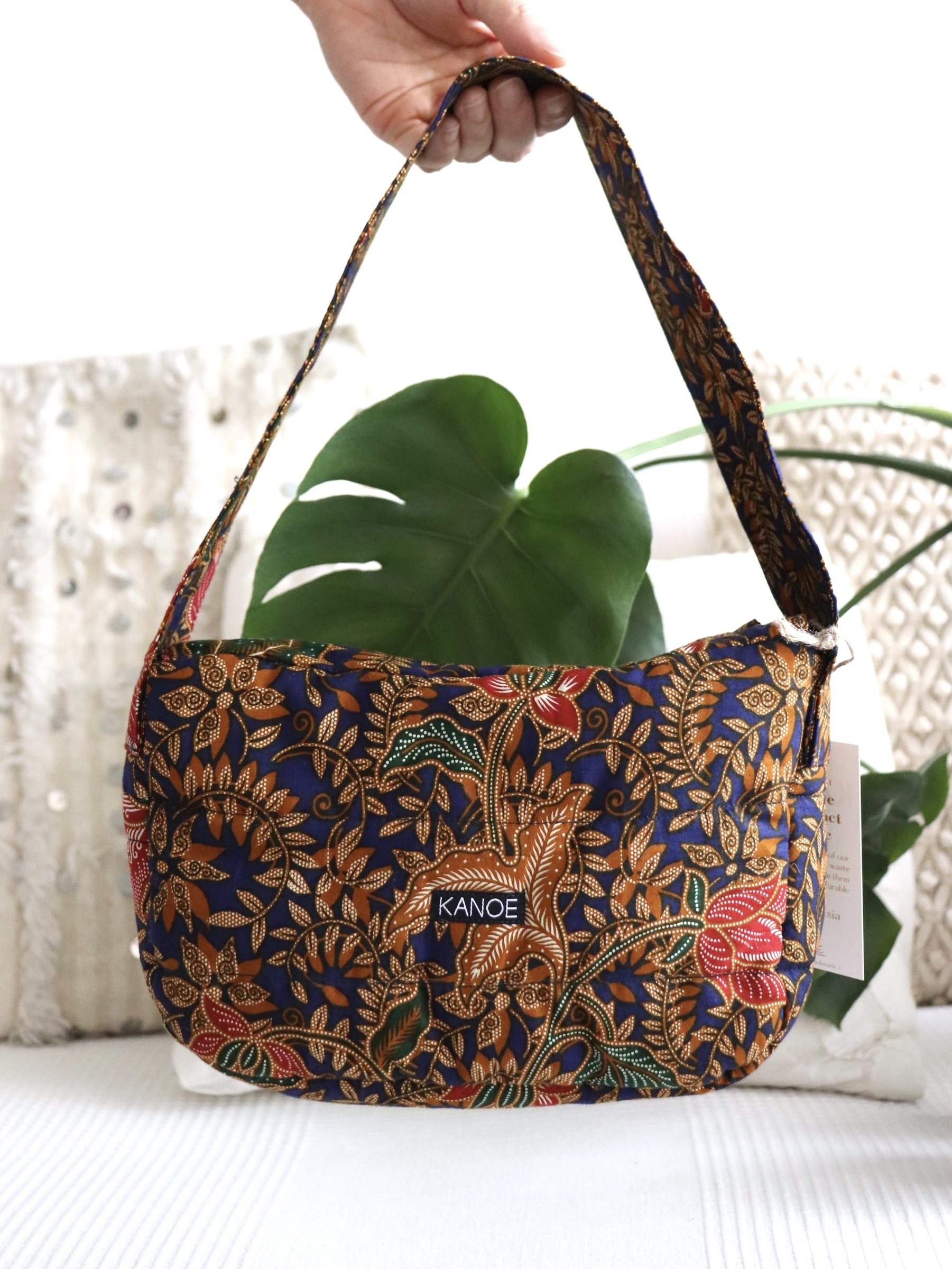 Puffy Batik Bag - Hydrangea