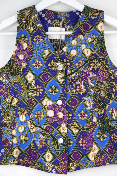 Batik-vest-top-50