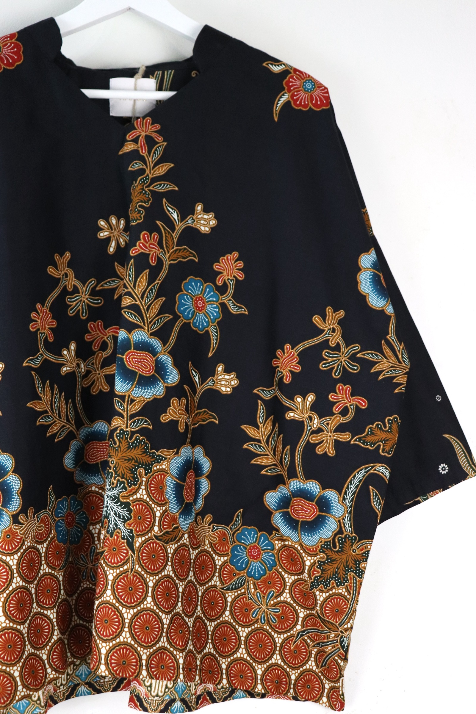 BIG GIRL Batik Top w/ Mandarin Collar - Luxor 