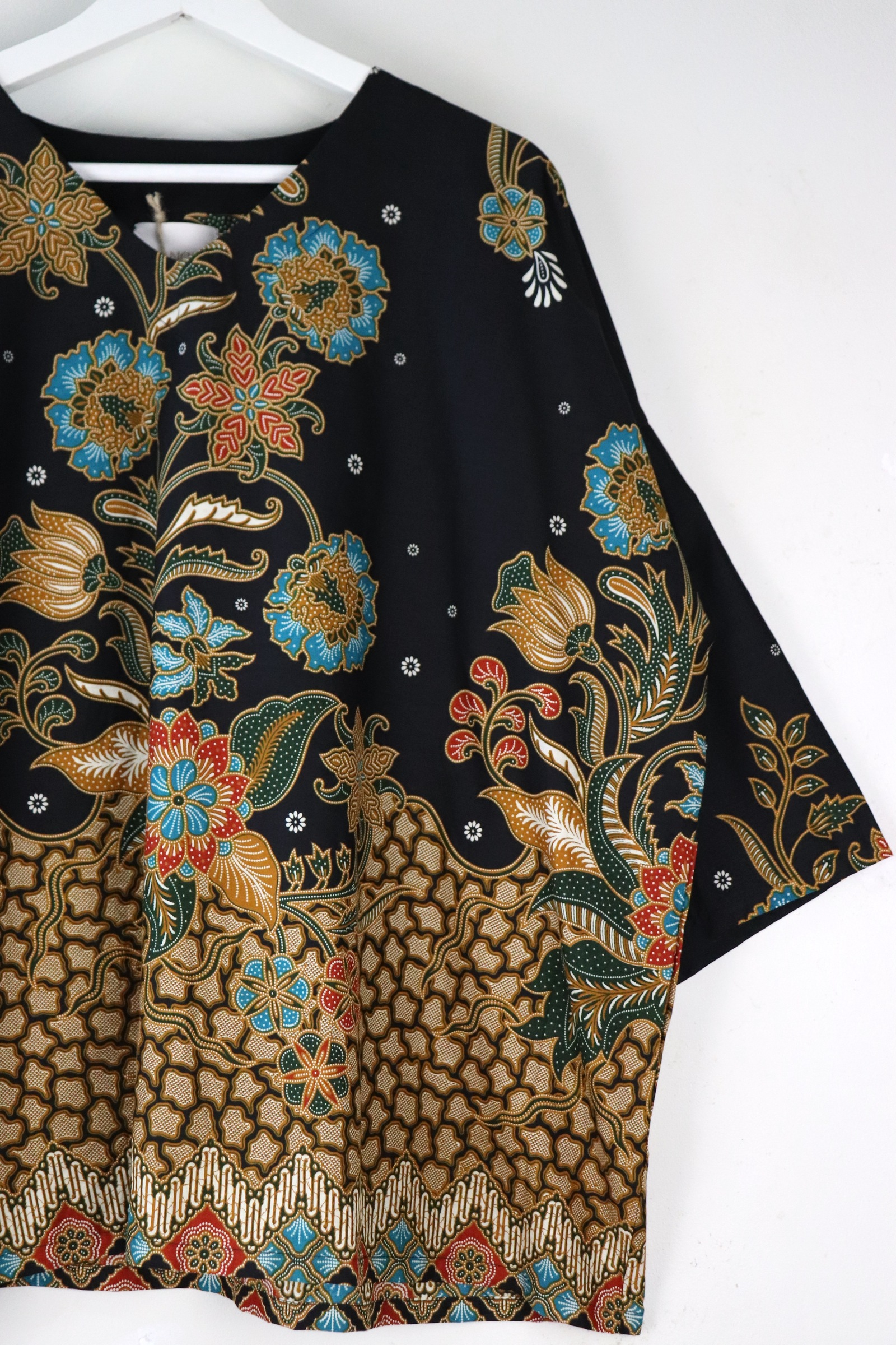 BIG GIRL Batik Top - Bottega 