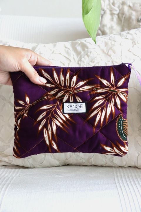 Qulited-Batik-Pouch-11