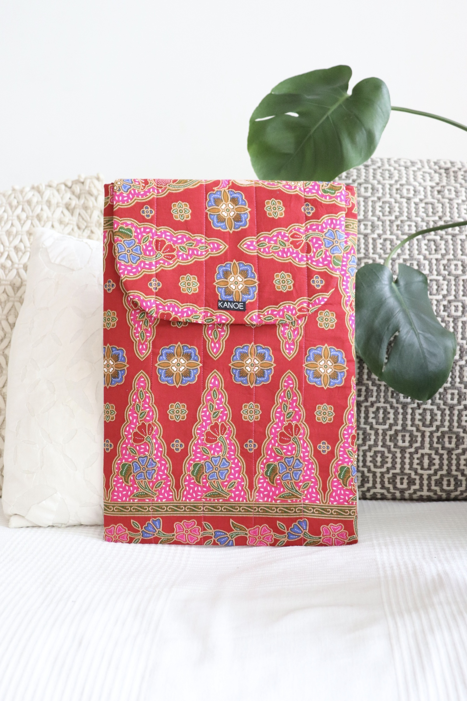  Batik Laptop Bag - Strawberry Shortcake
