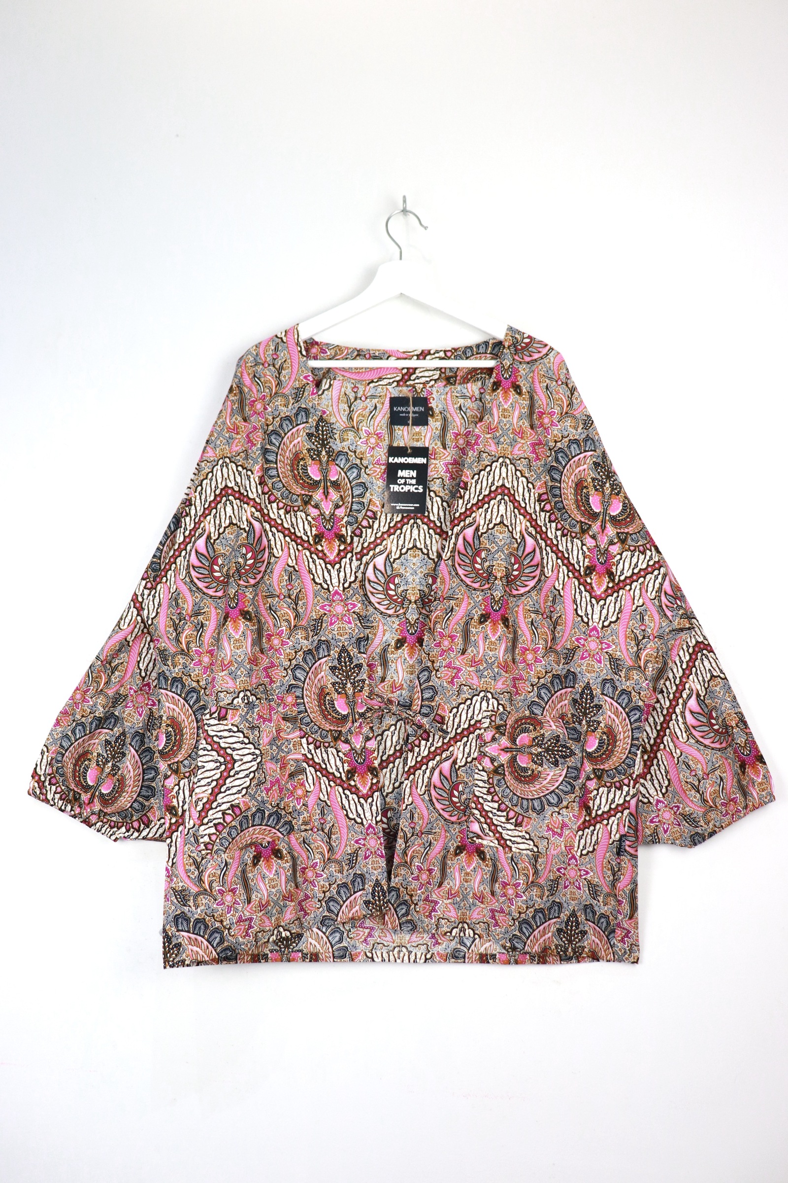 KANOEMEN Signature Batik Kimono - Coral Edge