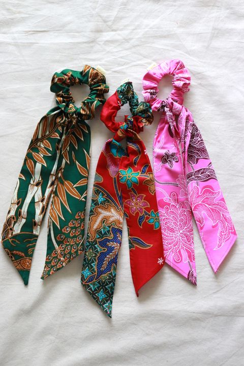 Batik-Scrunchies-w-ribbon-set-of-3-27