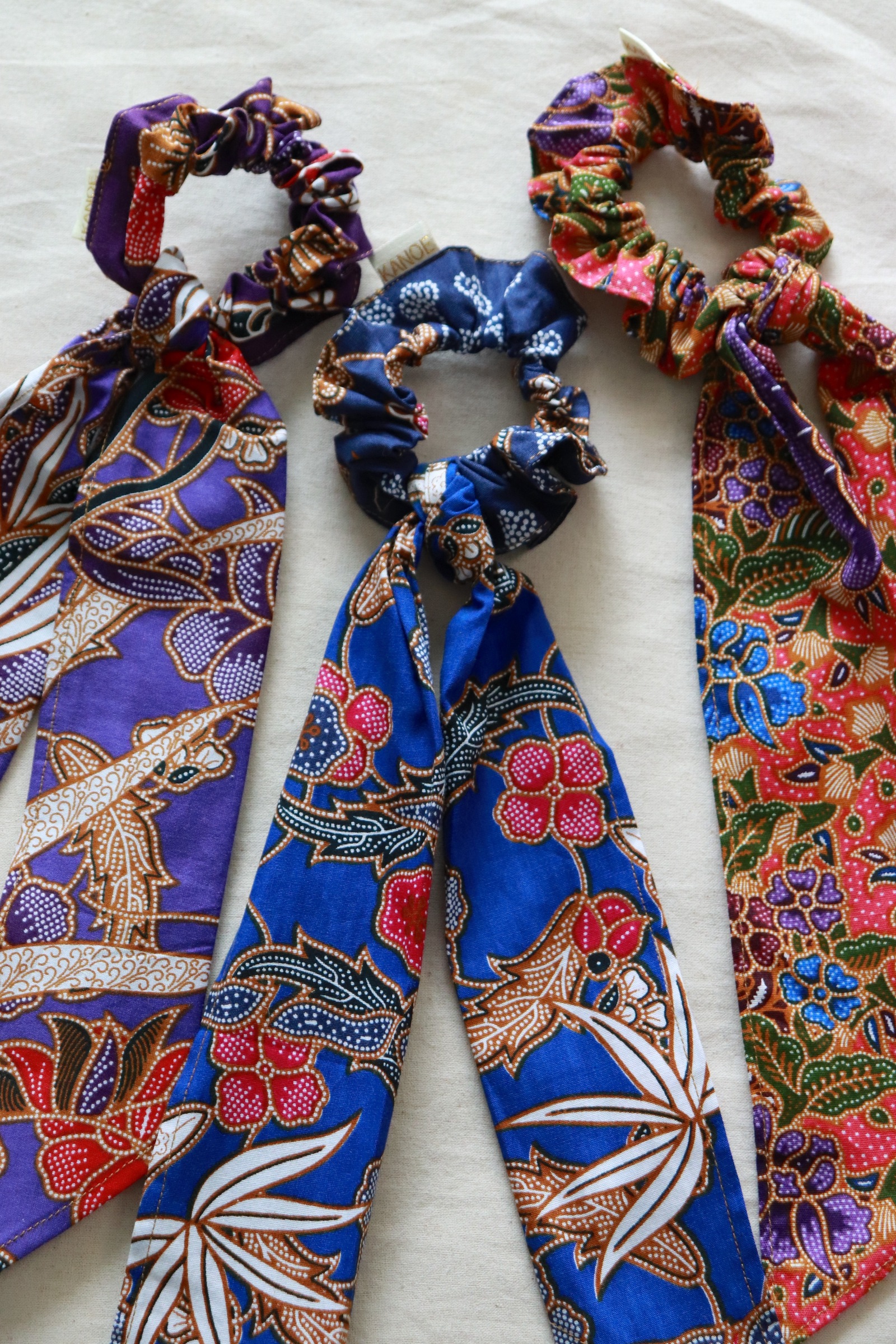 Batik Scrunchie w/ Ribbon [Set of 3] - Bluebell Blossom
