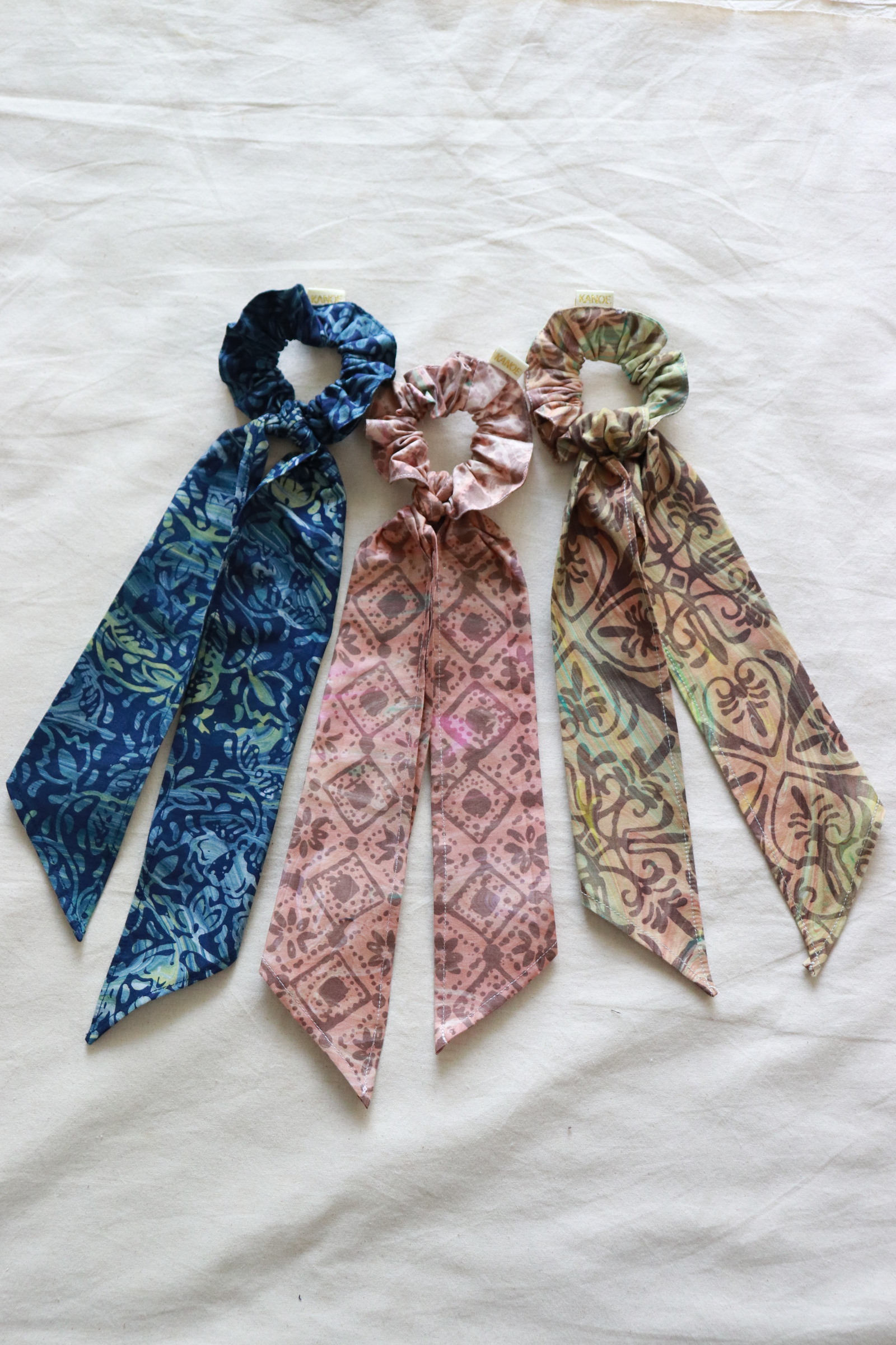 Batik Scrunchie w/ Ribbon [Set of 3] - Bayside Breeze [ Handmade ]