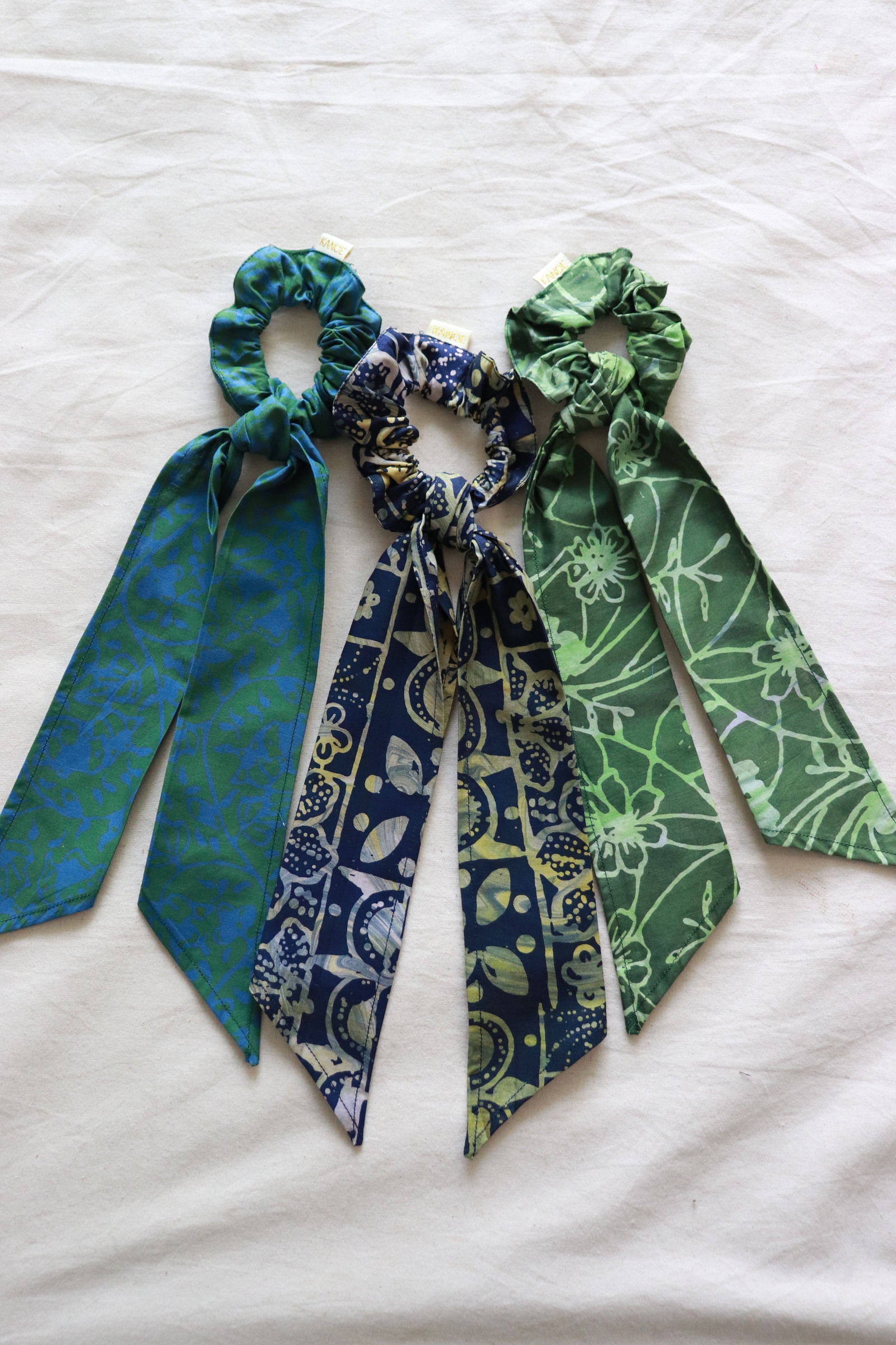 Batik Scrunchie w/ Ribbon [Set of 3] - Seafoam Splash [ Handmade ]