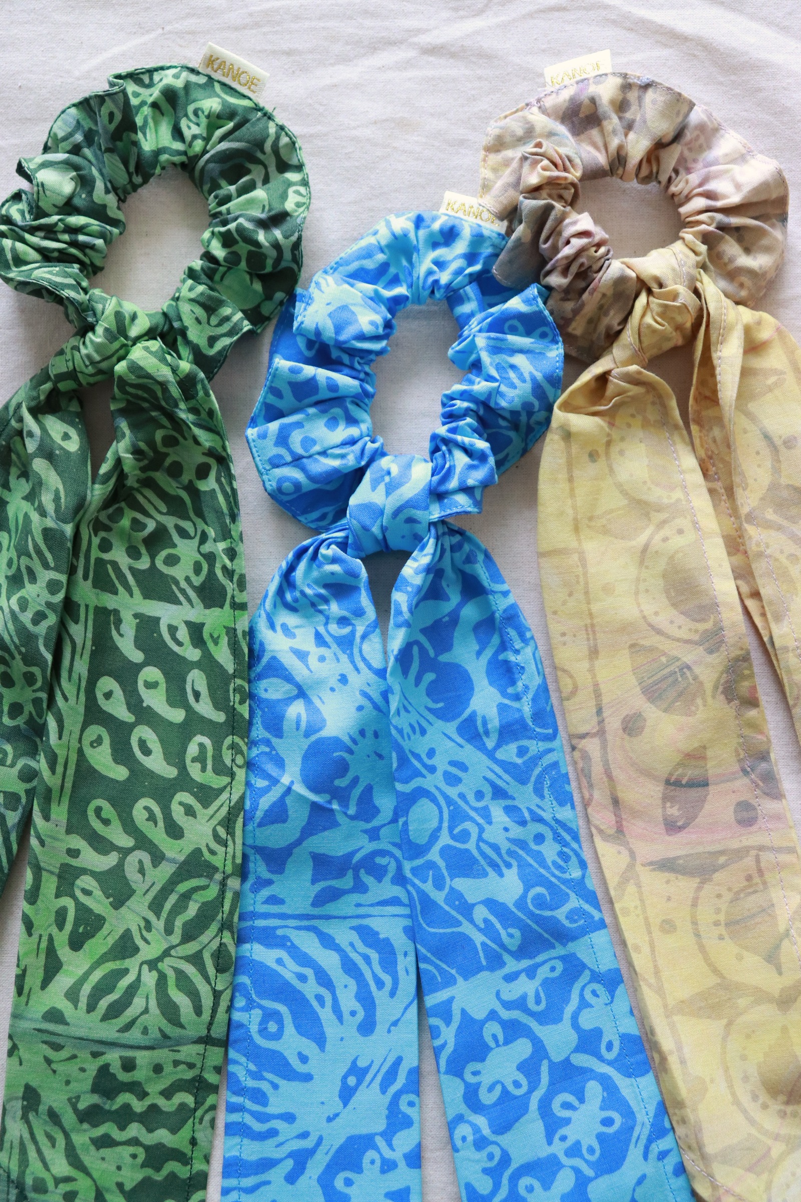 Batik Scrunchie w/ Ribbon [Set of 3] - Mariana Tide [ Handmade ]