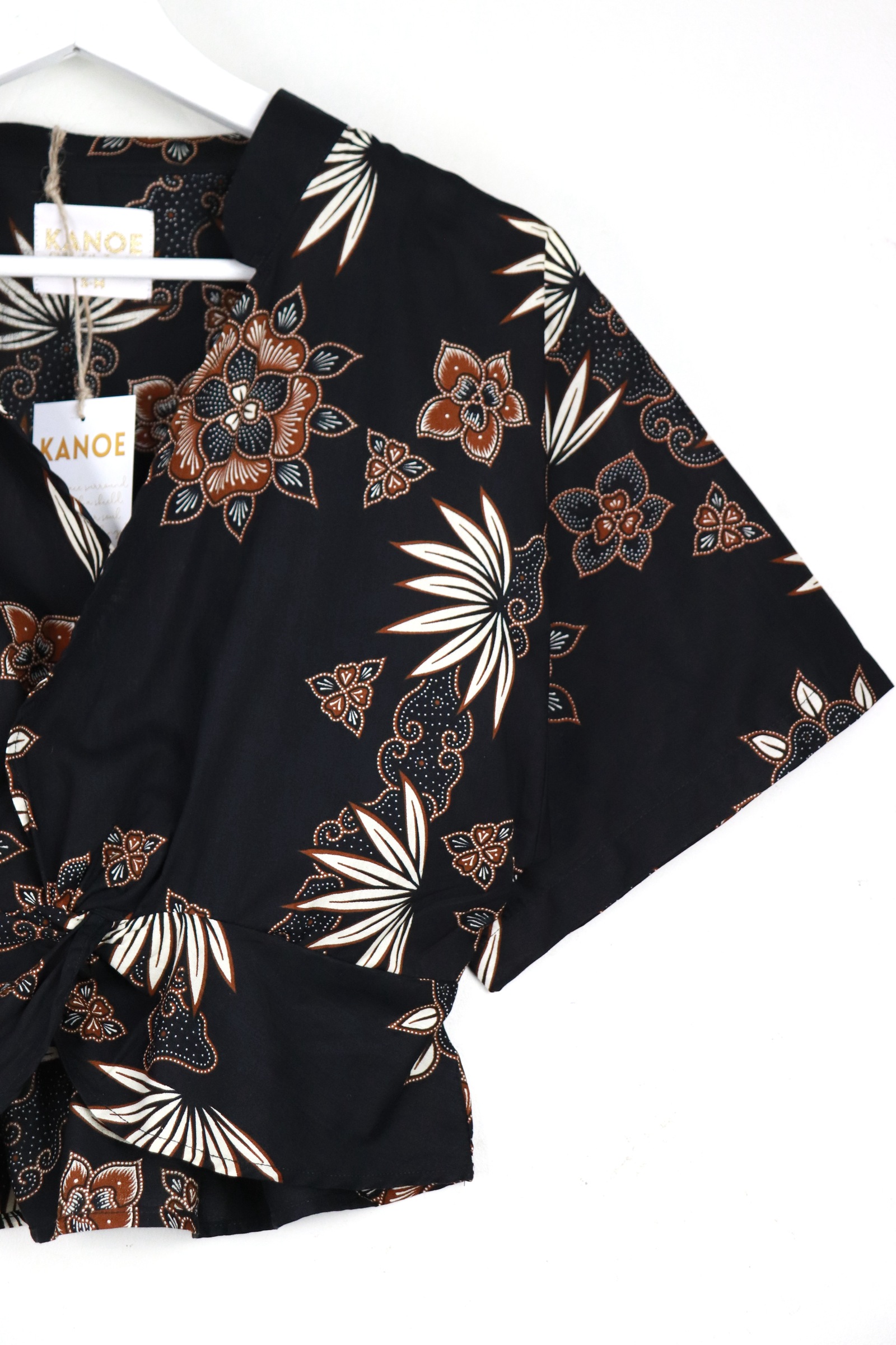 Twisted Front Mandarin Top - Bronwyn 