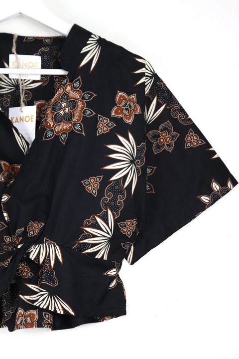 Twisted-Front-Top-w:-Mandarin-Collar-2