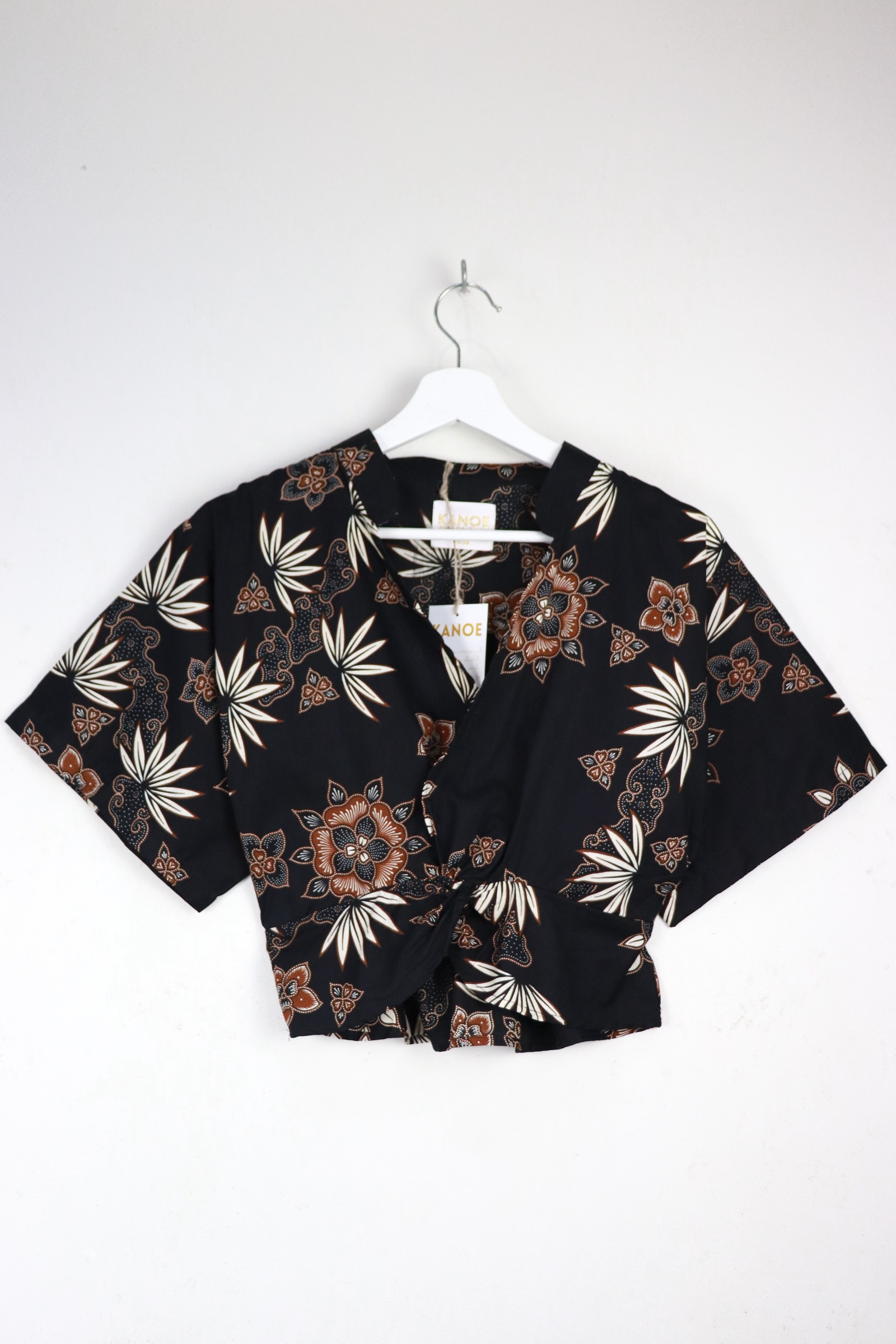 Twisted Front Mandarin Top - Bronwyn 