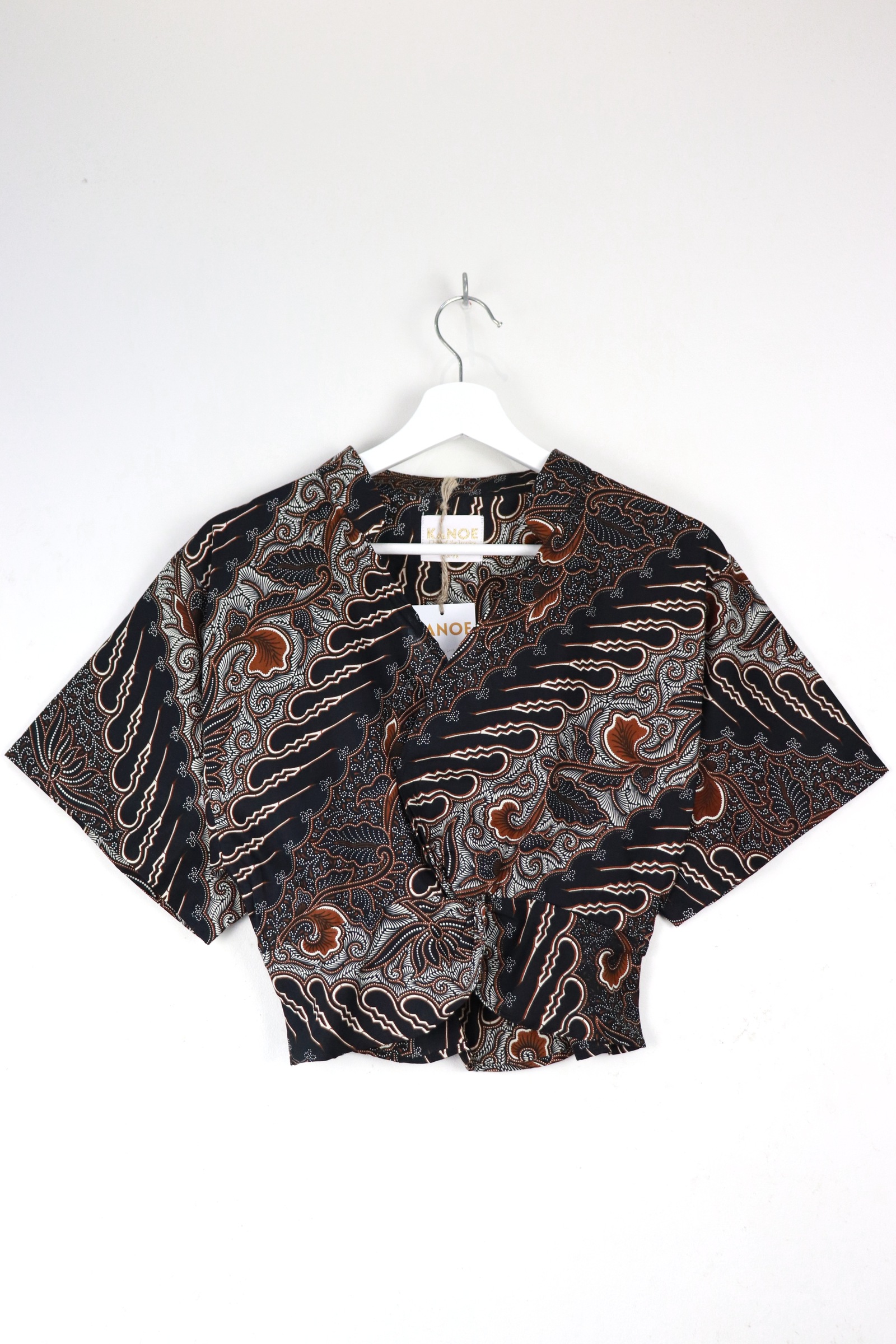 Twisted Front Mandarin Top - Dove