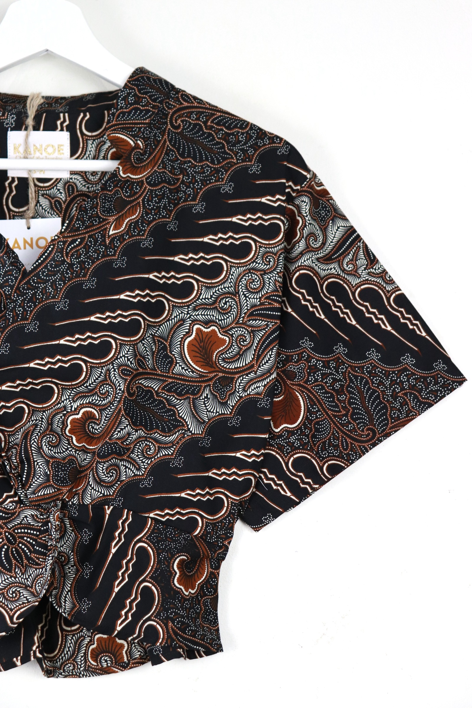 Twisted Front Mandarin Top - Dove