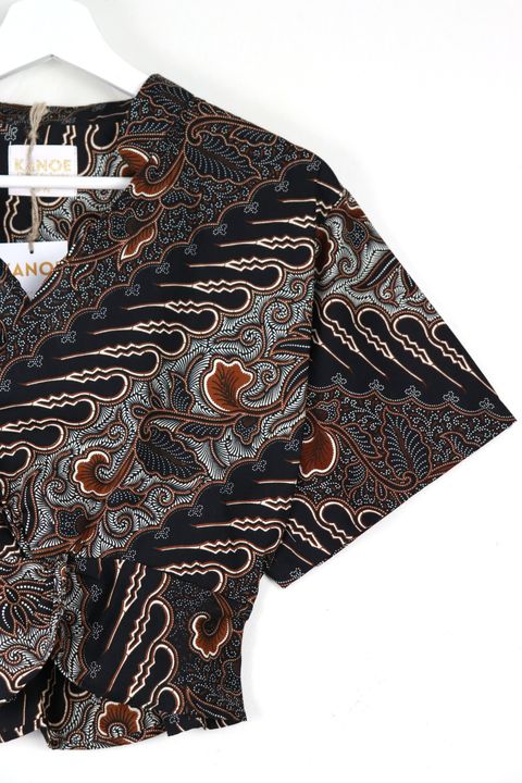 Twisted-Front-Top-w:-Mandarin-Collar-6