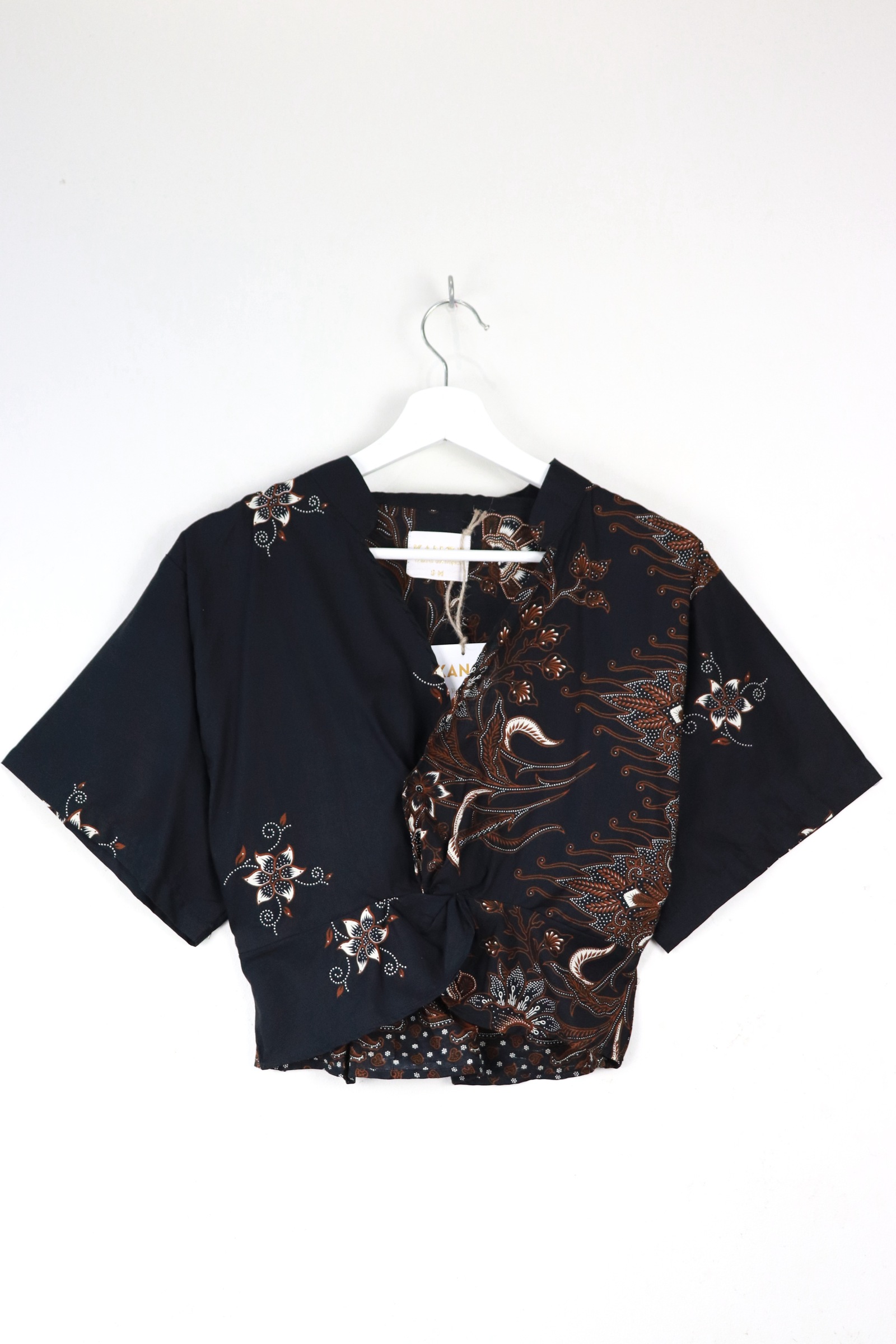 Twisted Front Mandarin Top - Willow