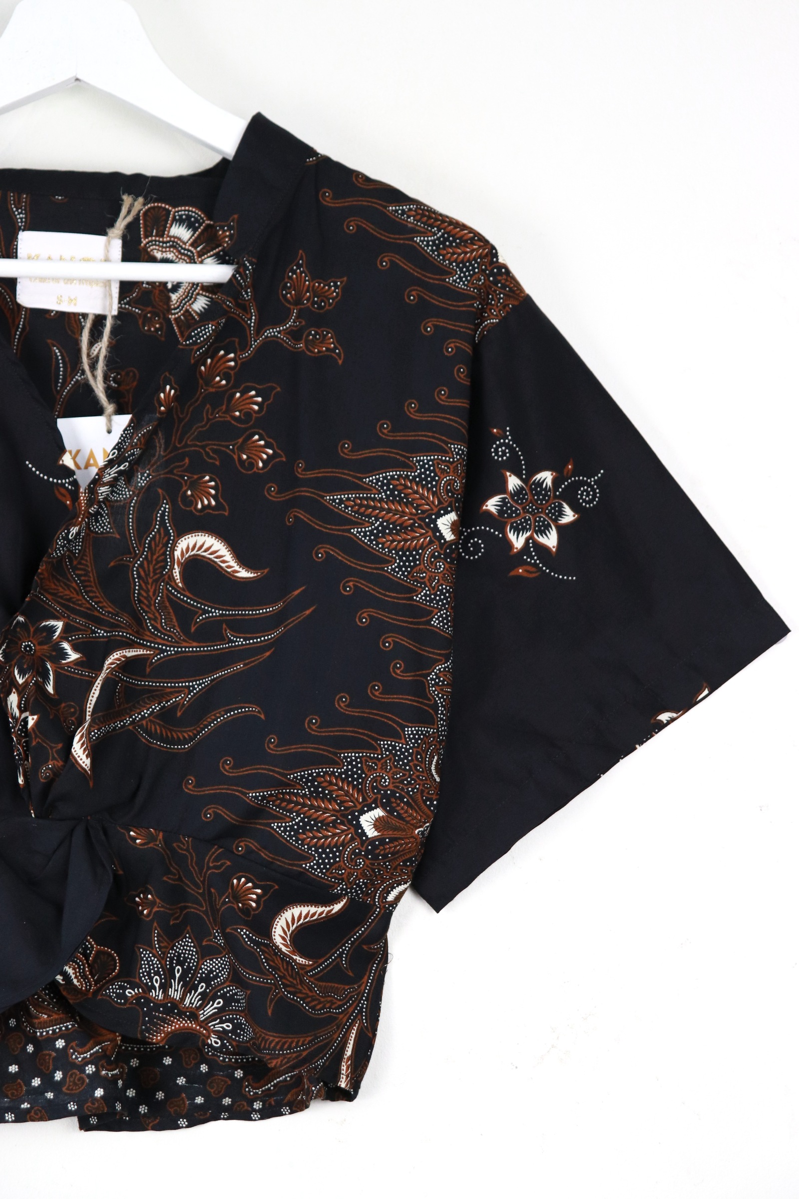 Twisted Front Mandarin Top - Willow