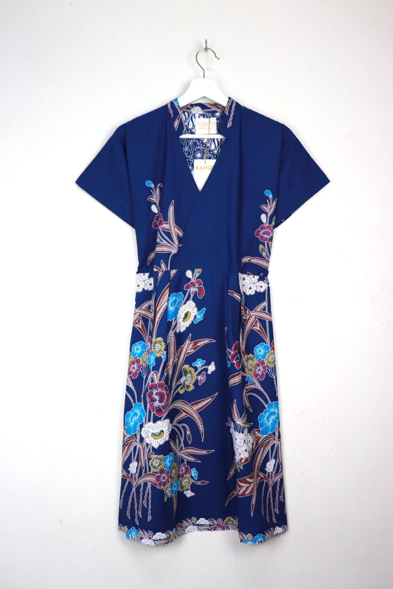 Kimono Wrap Dress w/ Mandarin Collar - Bì Yún
