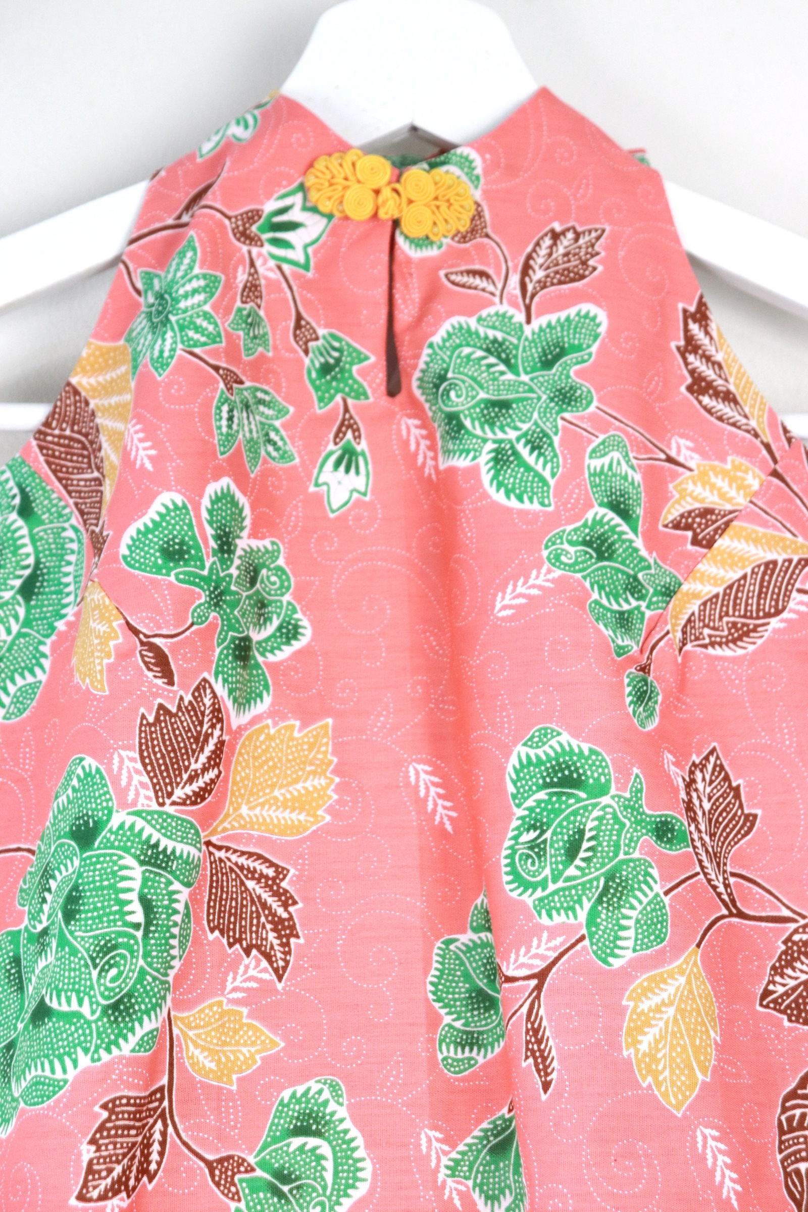 C.C. Halter Batik Top -  Fen Xin 