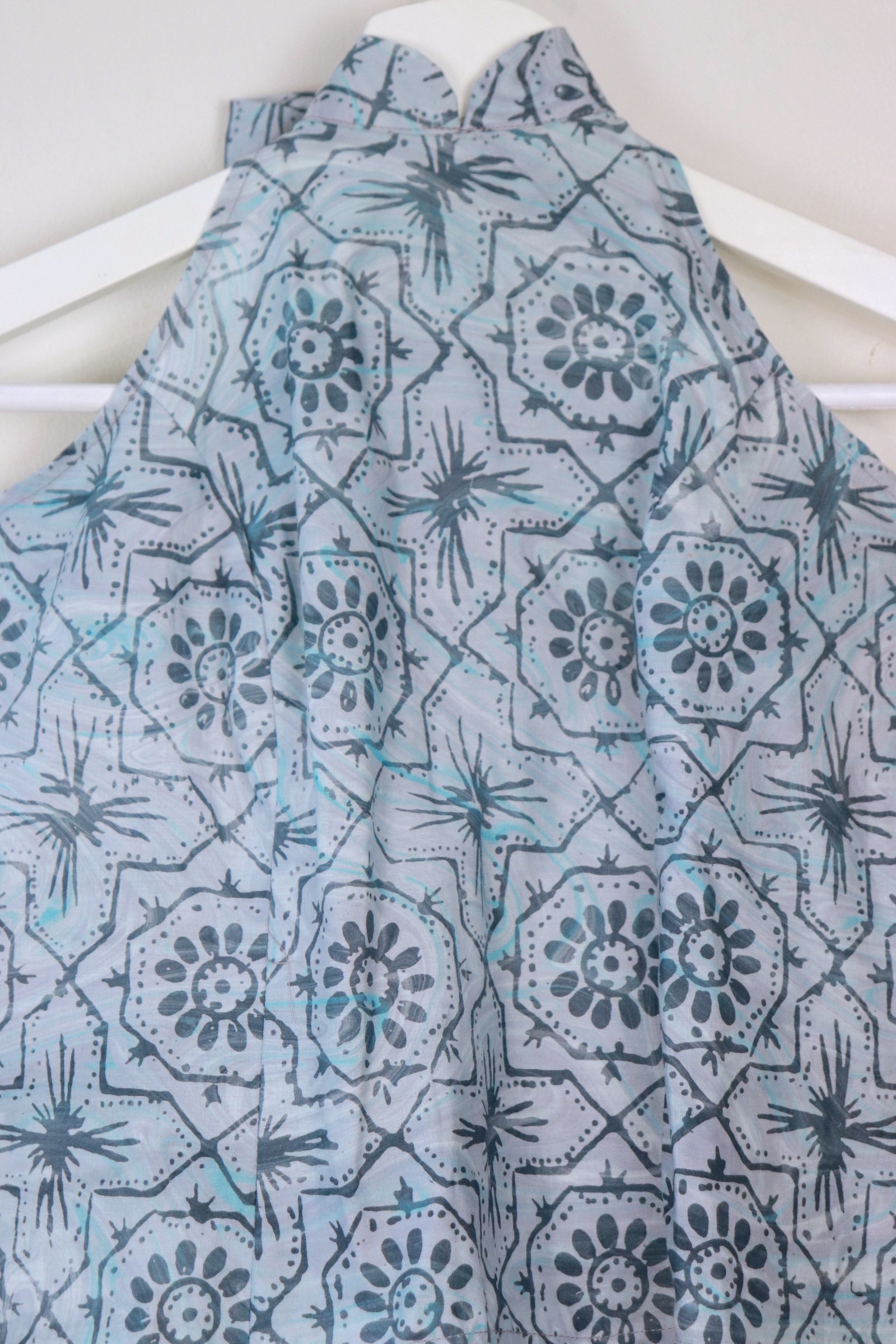 Halter Batik Top - Xiu Vespera [ HandMade ]