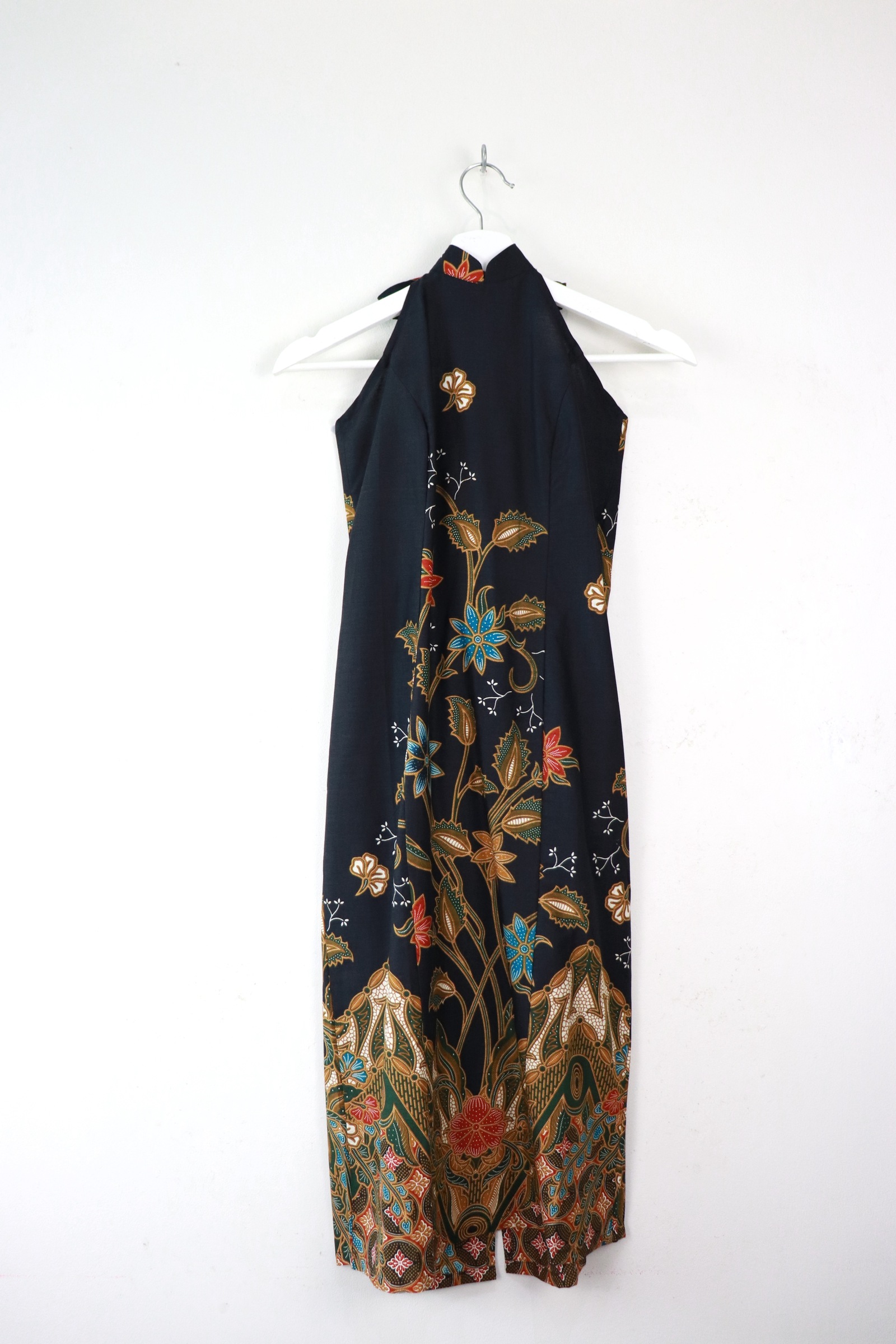 Halter Batik Dress - Noir Feng