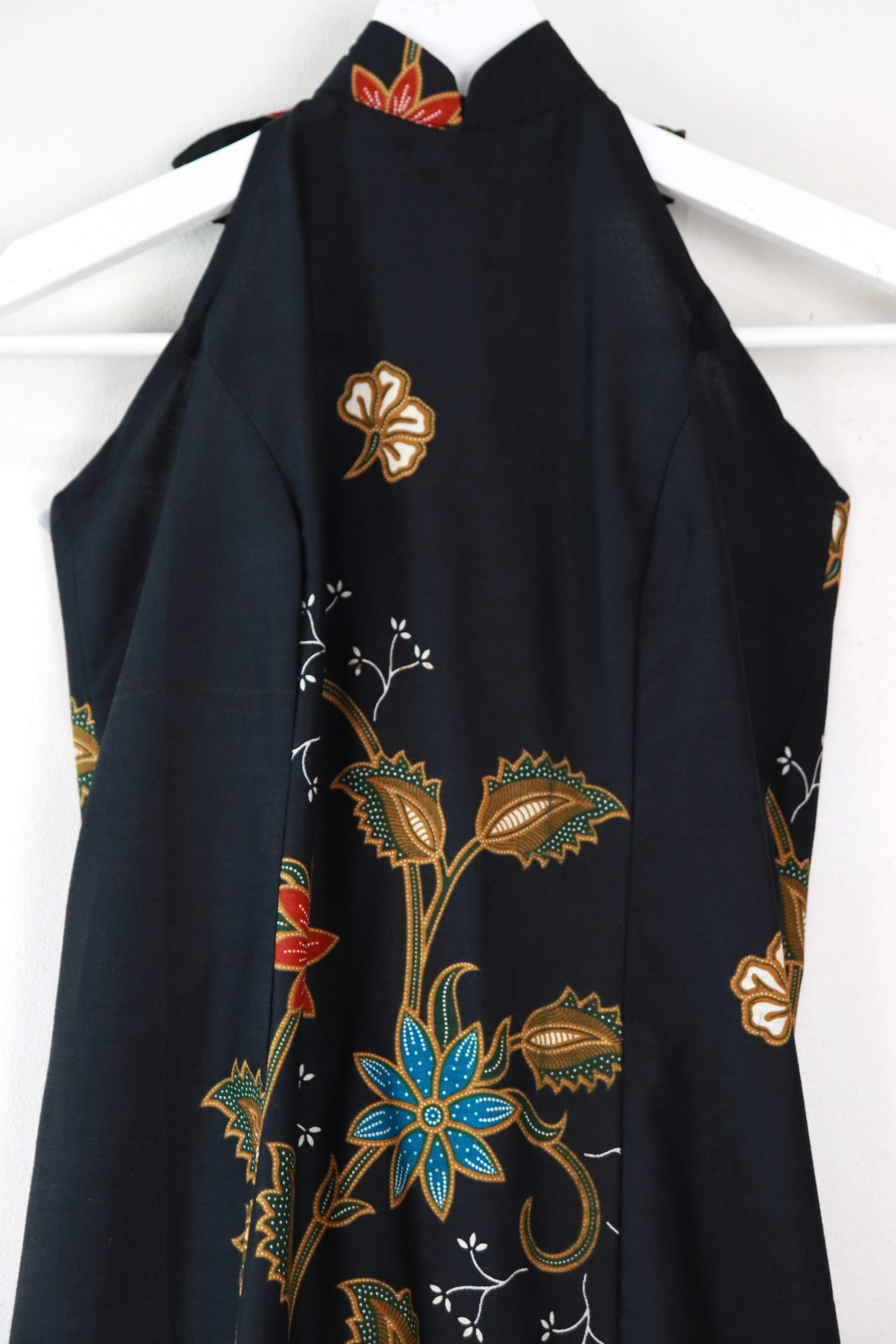 Halter Batik Dress - Noir Feng