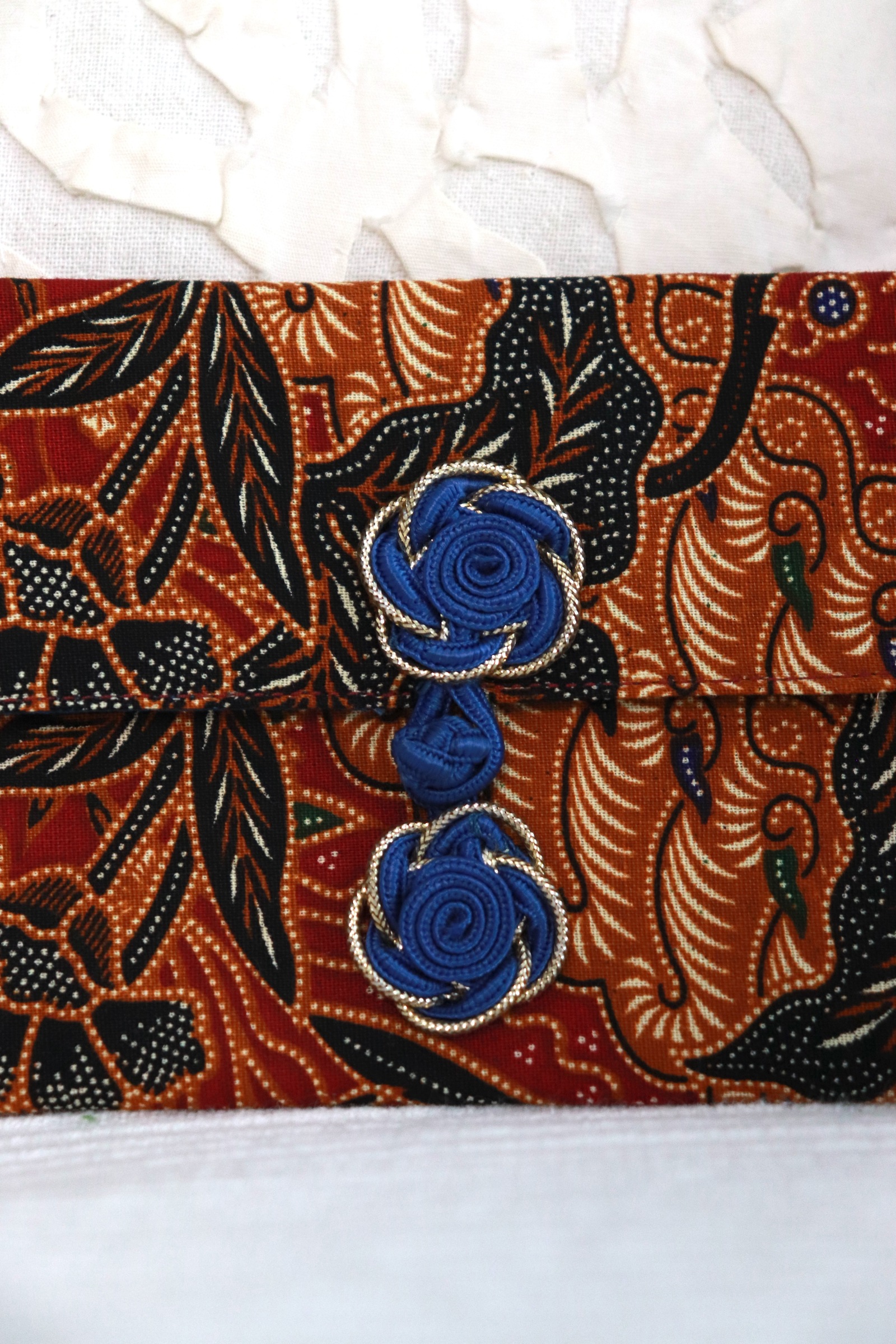Batik Envelope w/ Chinese Clasp - Chun Hong