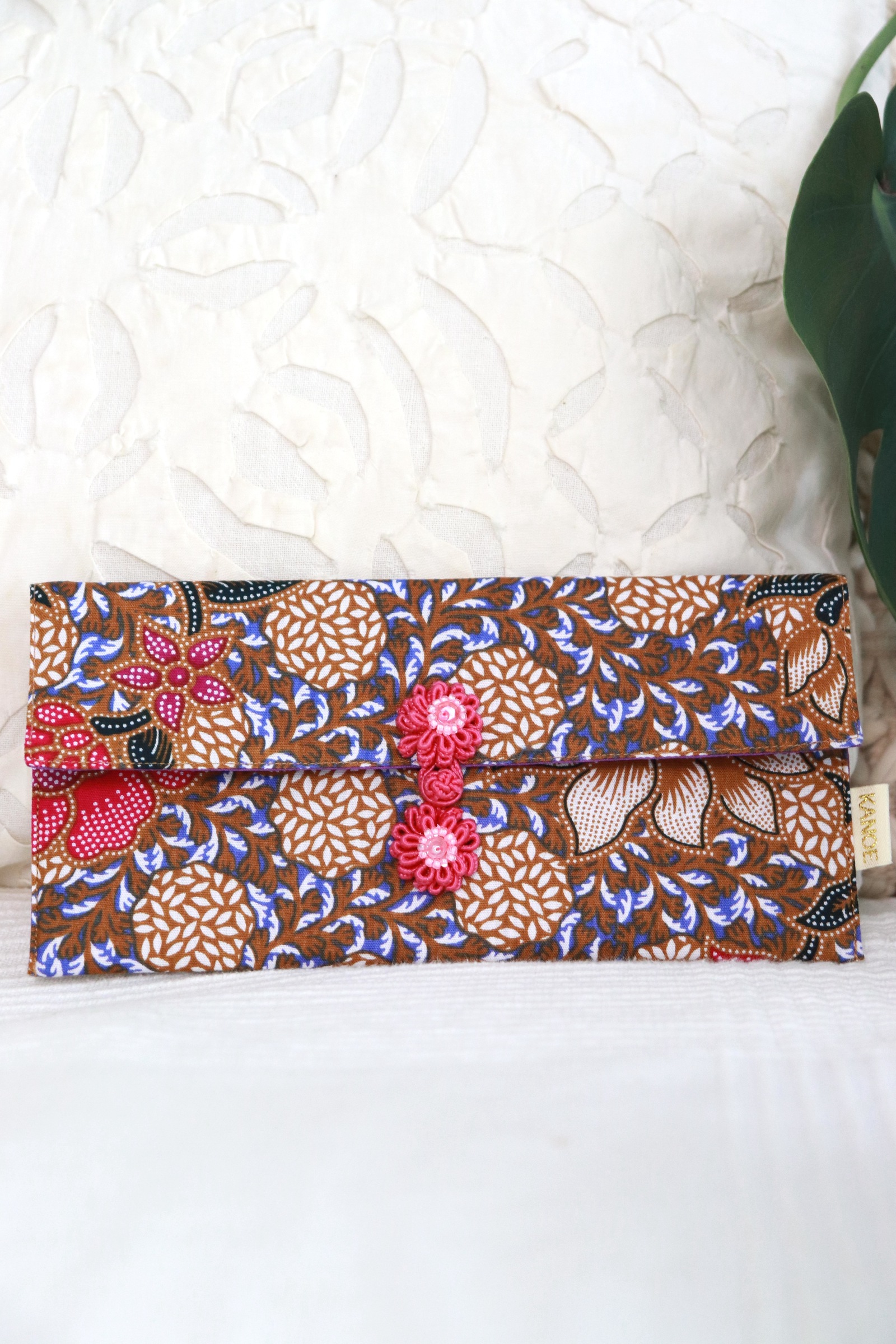 Batik Envelope w/ Chinese Clasp - Jing Lan