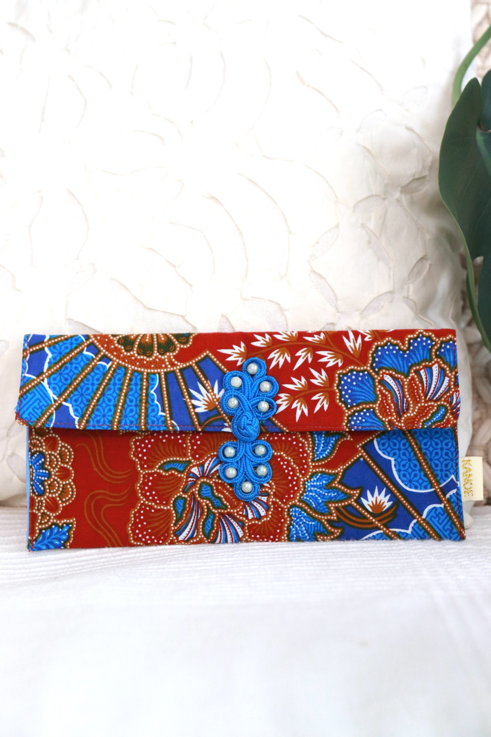 Batik Envelope w/ Chinese Clasp - Hui Li