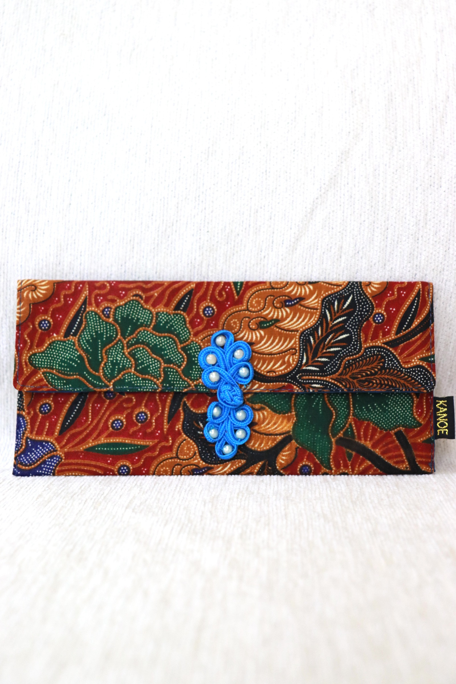  Batik Envelope w/ Chinese Clasp - Cherry Yun 