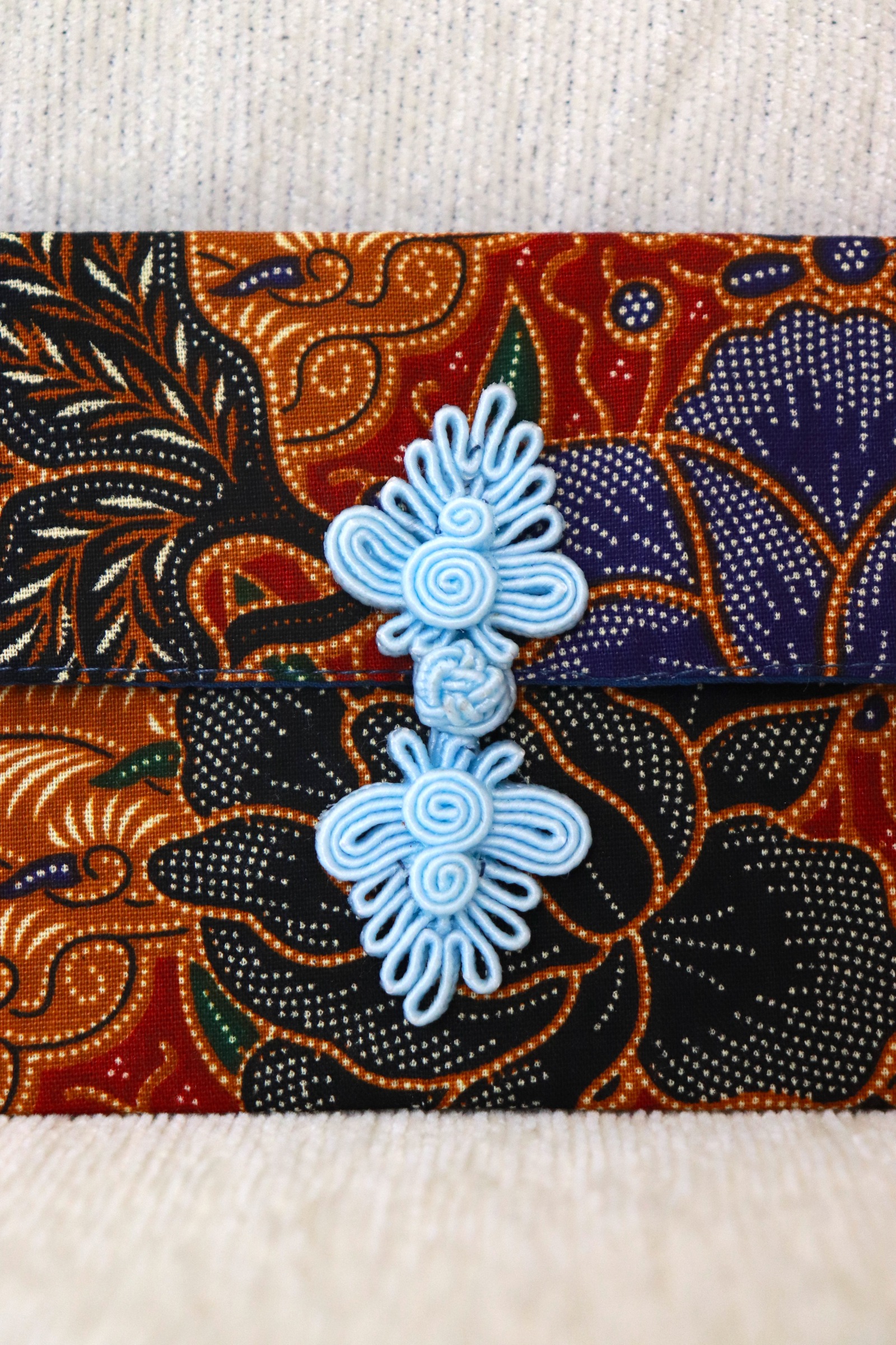  Batik Envelope w/ Chinese Clasp - Scarlet Fei