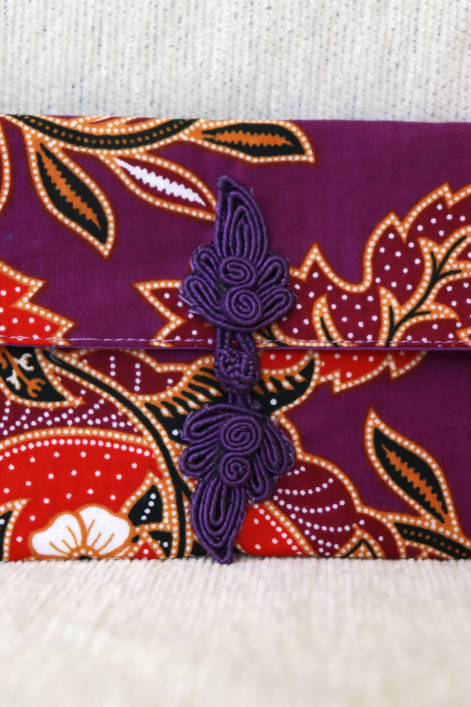  Batik Envelope w/ Chinese Clasp - Plum Lian