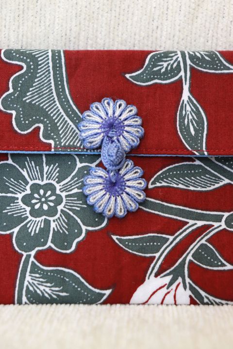 Batik-Envelope-Pouch-w:-Chinese-Clasp-22