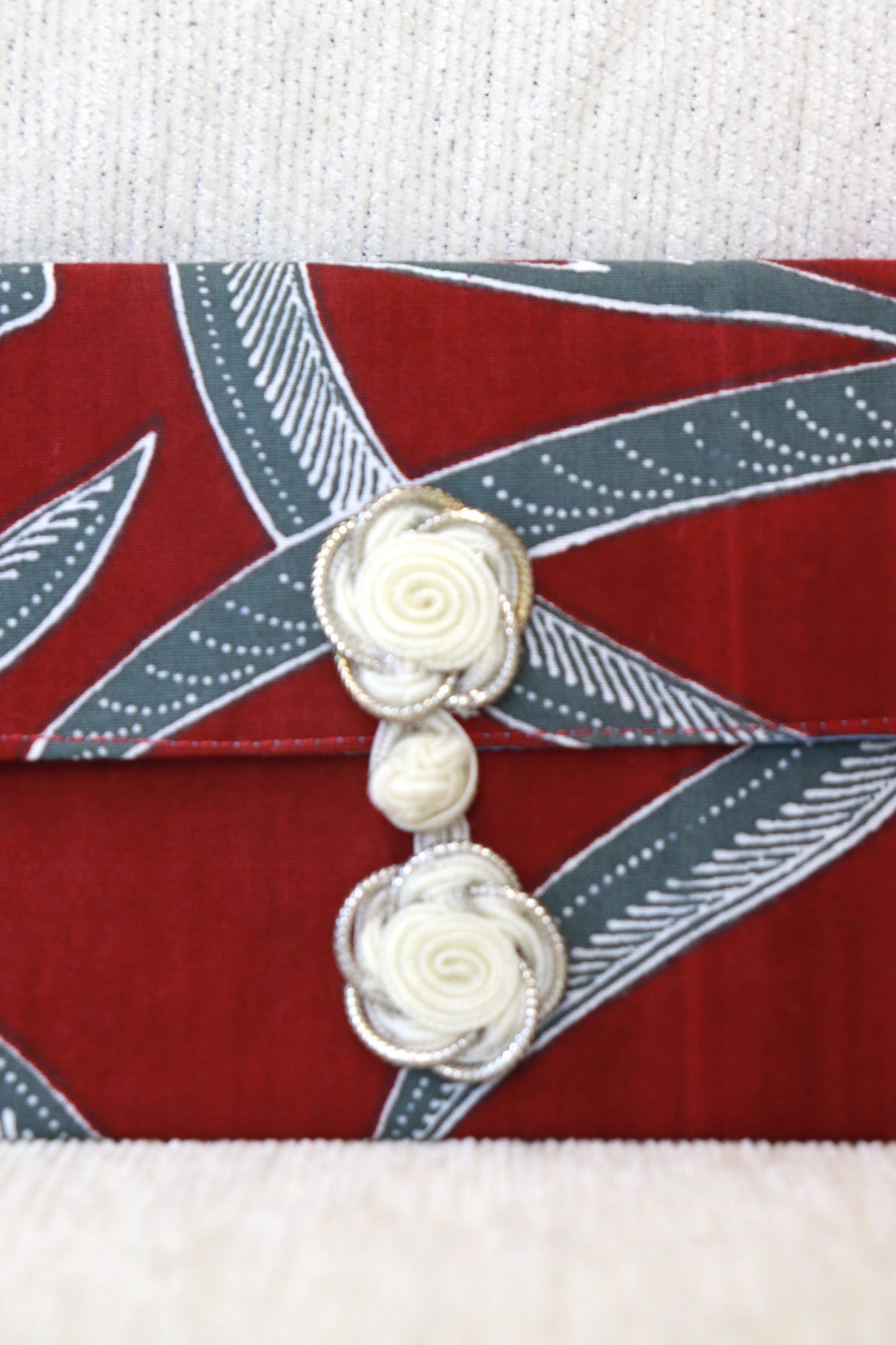  Batik Envelope w/ Chinese Clasp - Carmine Fen
