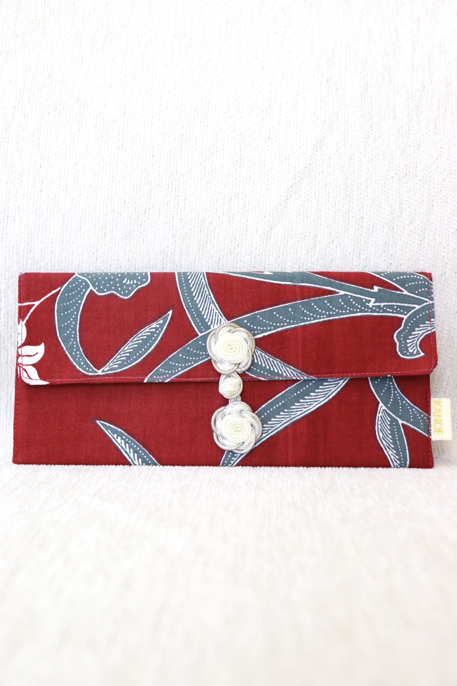  Batik Envelope w/ Chinese Clasp - Carmine Fen