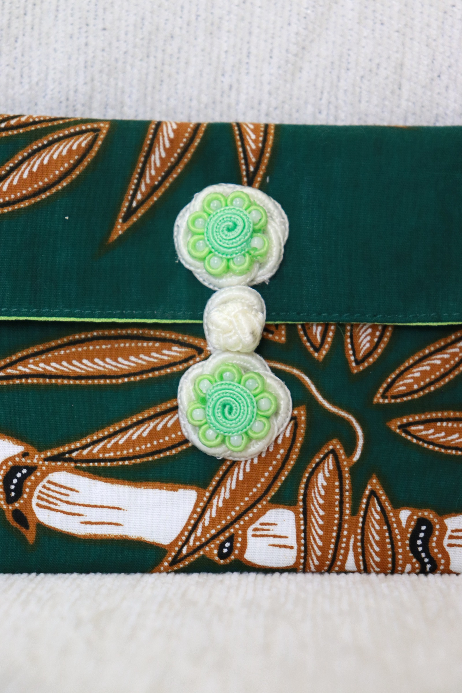Batik Envelope w/ Chinese Clasp - Bamboo Mei