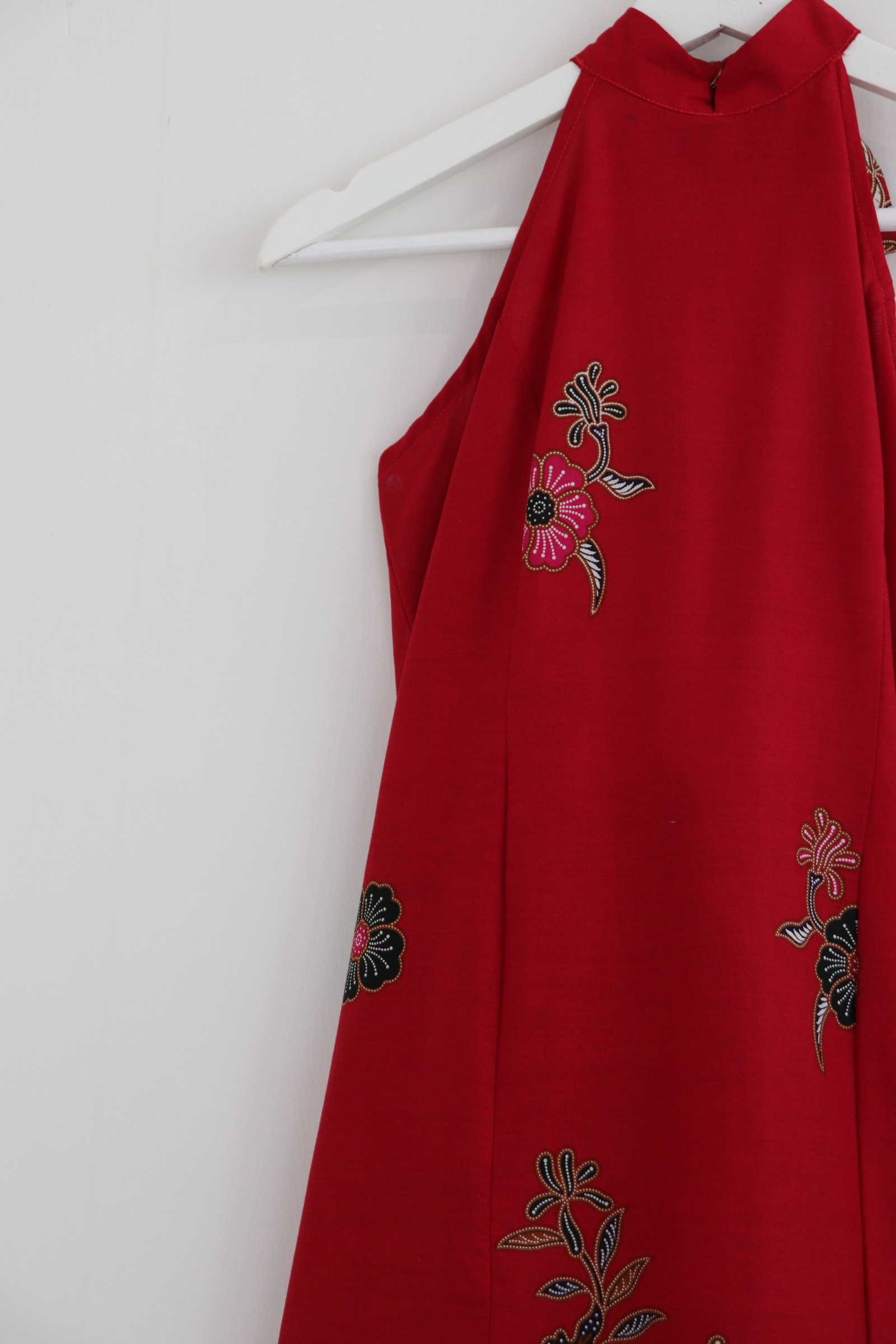 Halter Batik Dress - Scarlet Blaze