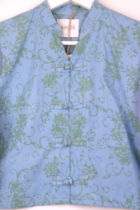 sheer-sleeve-batik-top38