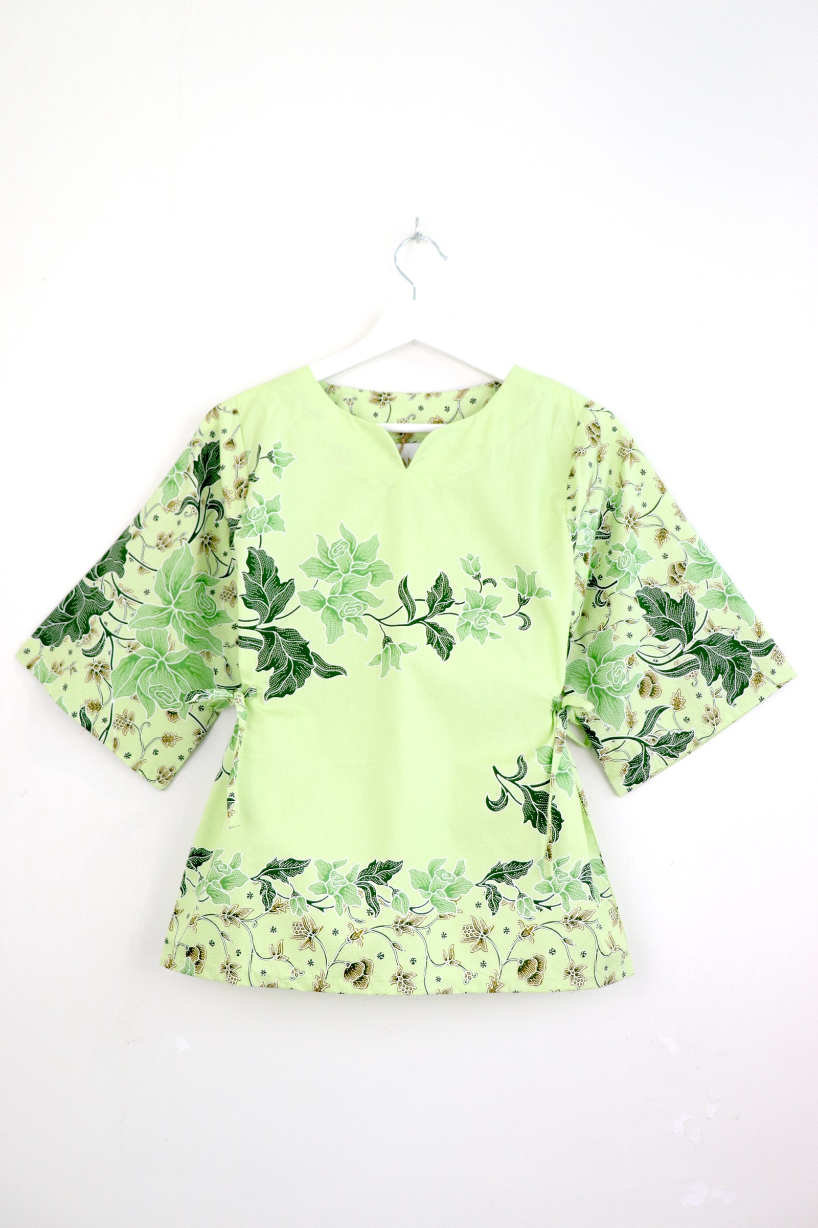 Kedah Crescent Top - Tiana Bloom