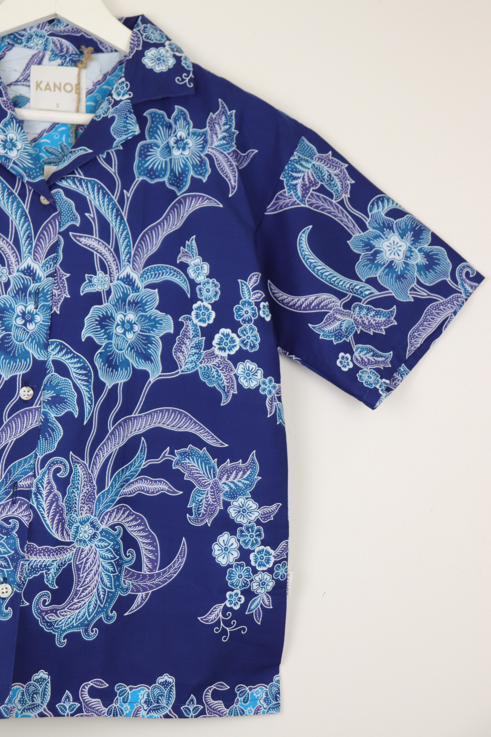 Women's Open Collar Batik Shirt - Ocean Wave