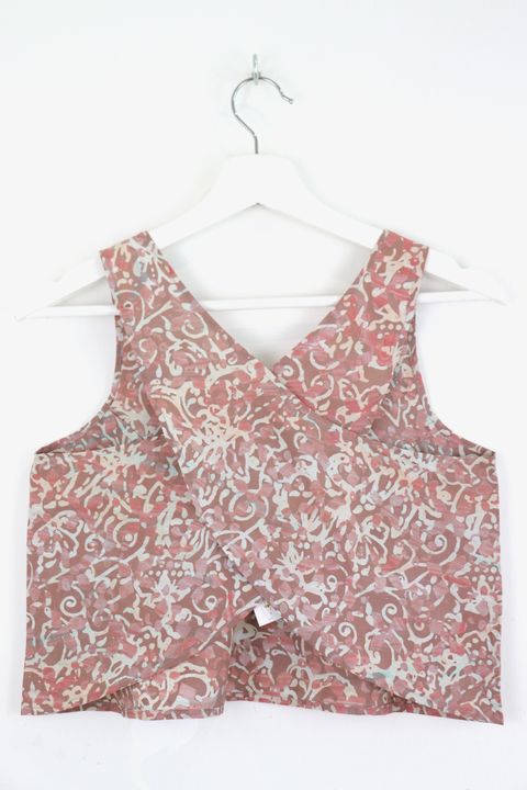 crossback-batik-top 16