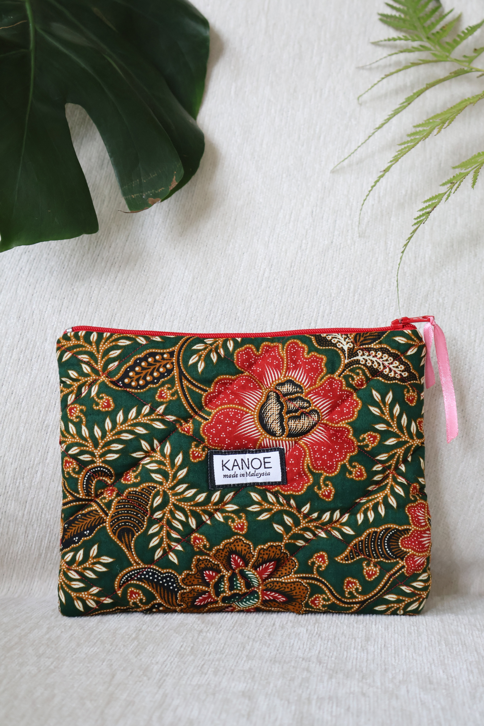 Quilted Batik Pouch - Dedaun