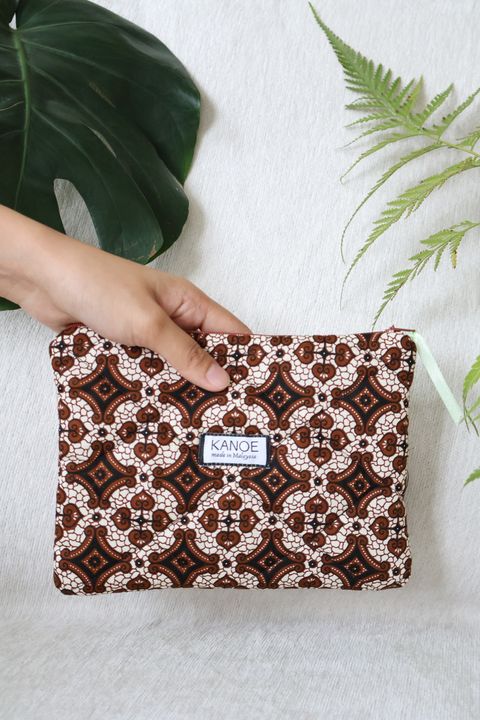 Quilted-batik-pouch54