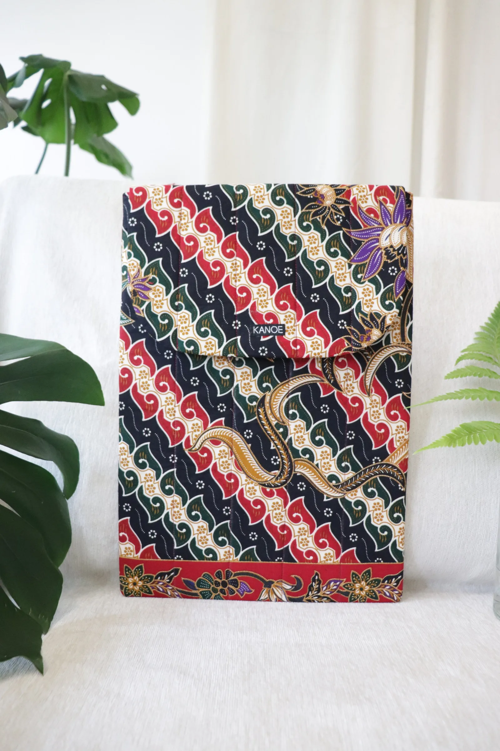Batik Laptop Bag - Berry Blaze