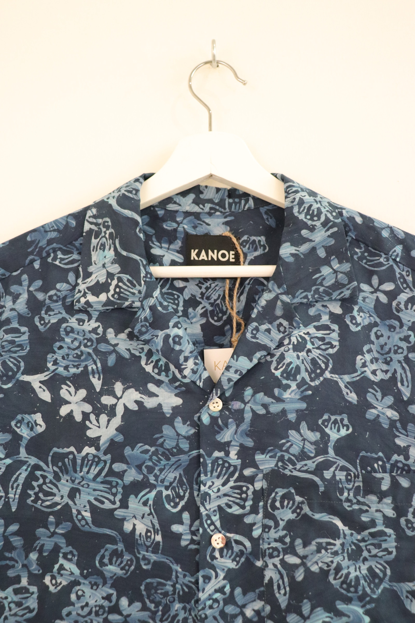 KANOEMEN Handmade Open Collar Batik Shirt - Rey [S]