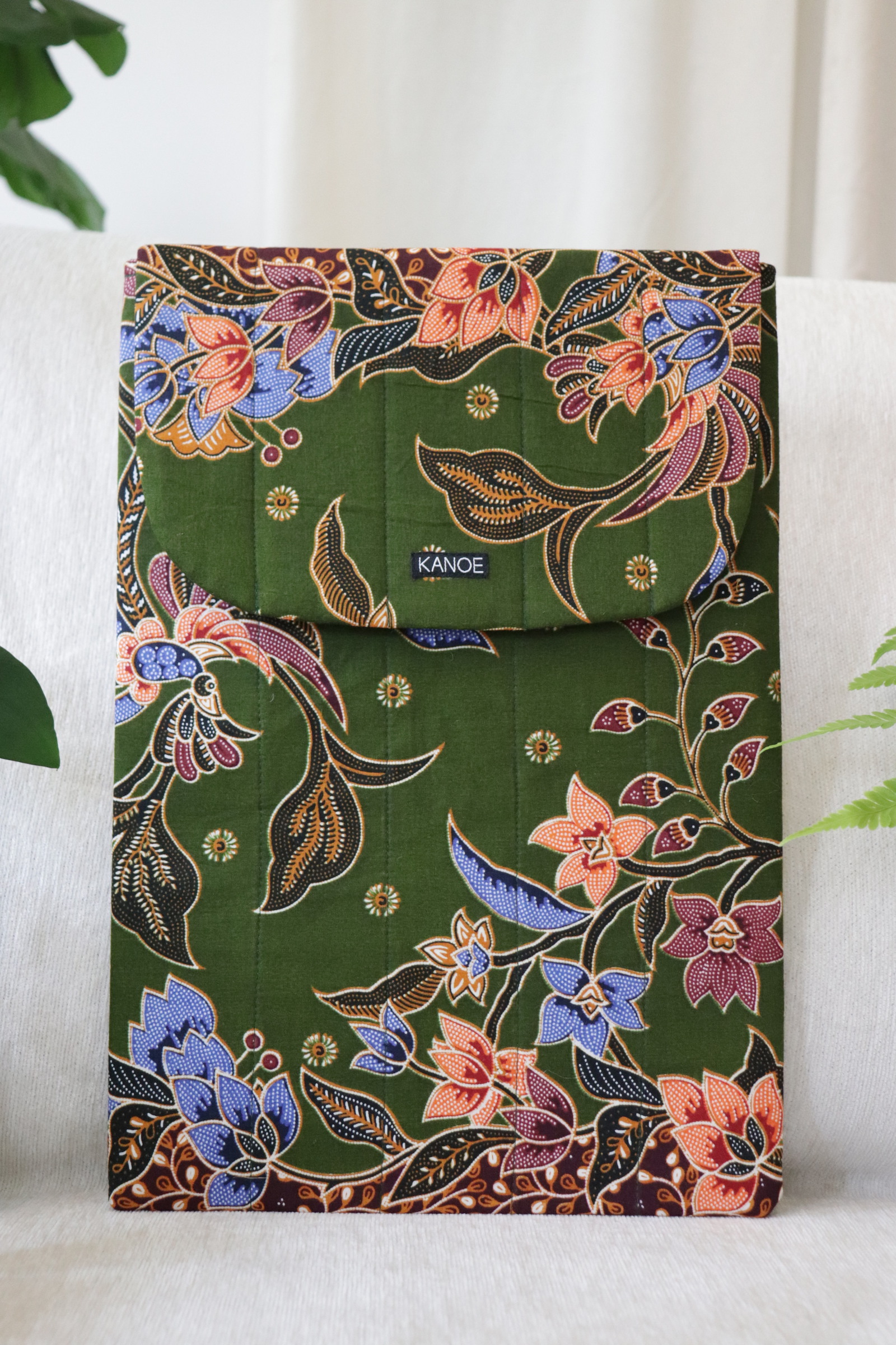 Batik Laptop Bag - Olive Ease