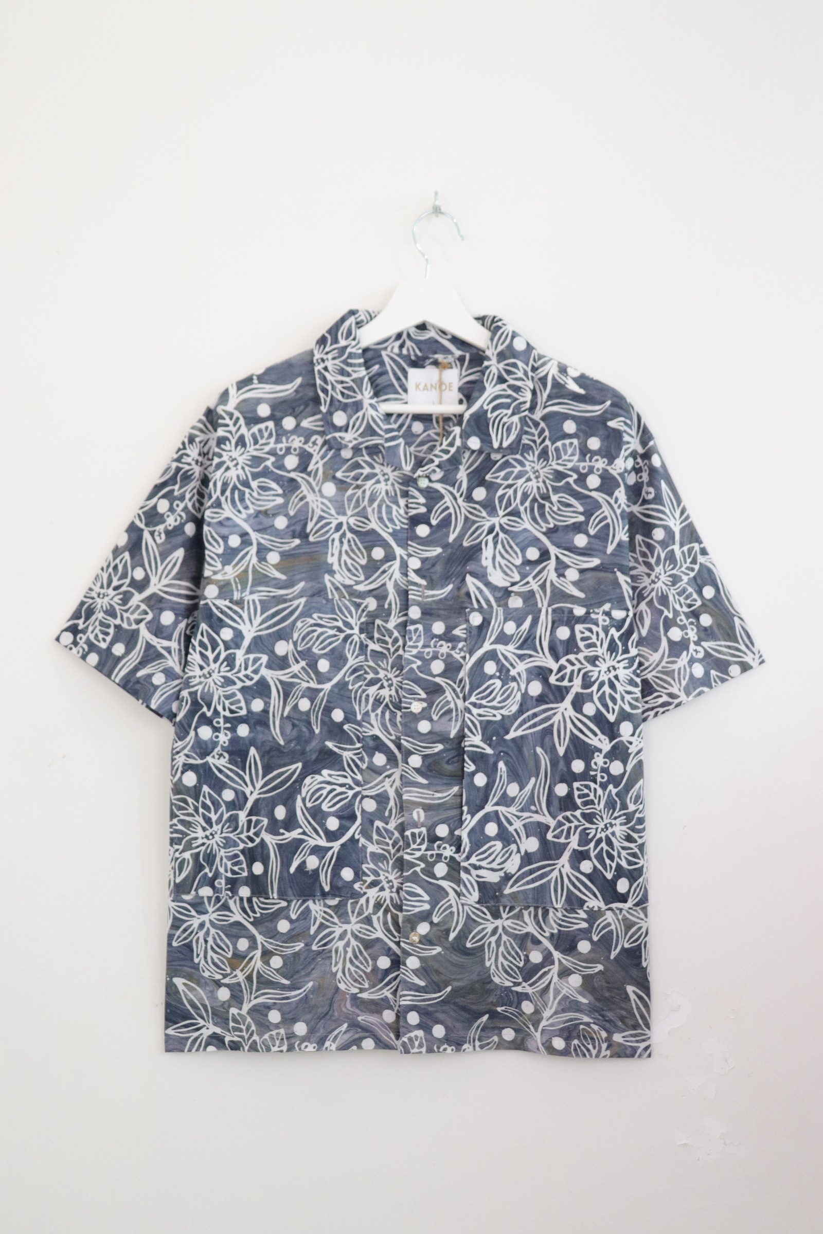 Men's Oversized Pockets Shirt - Kueh Kochi [ Handmade Batik ] [ XL ] 